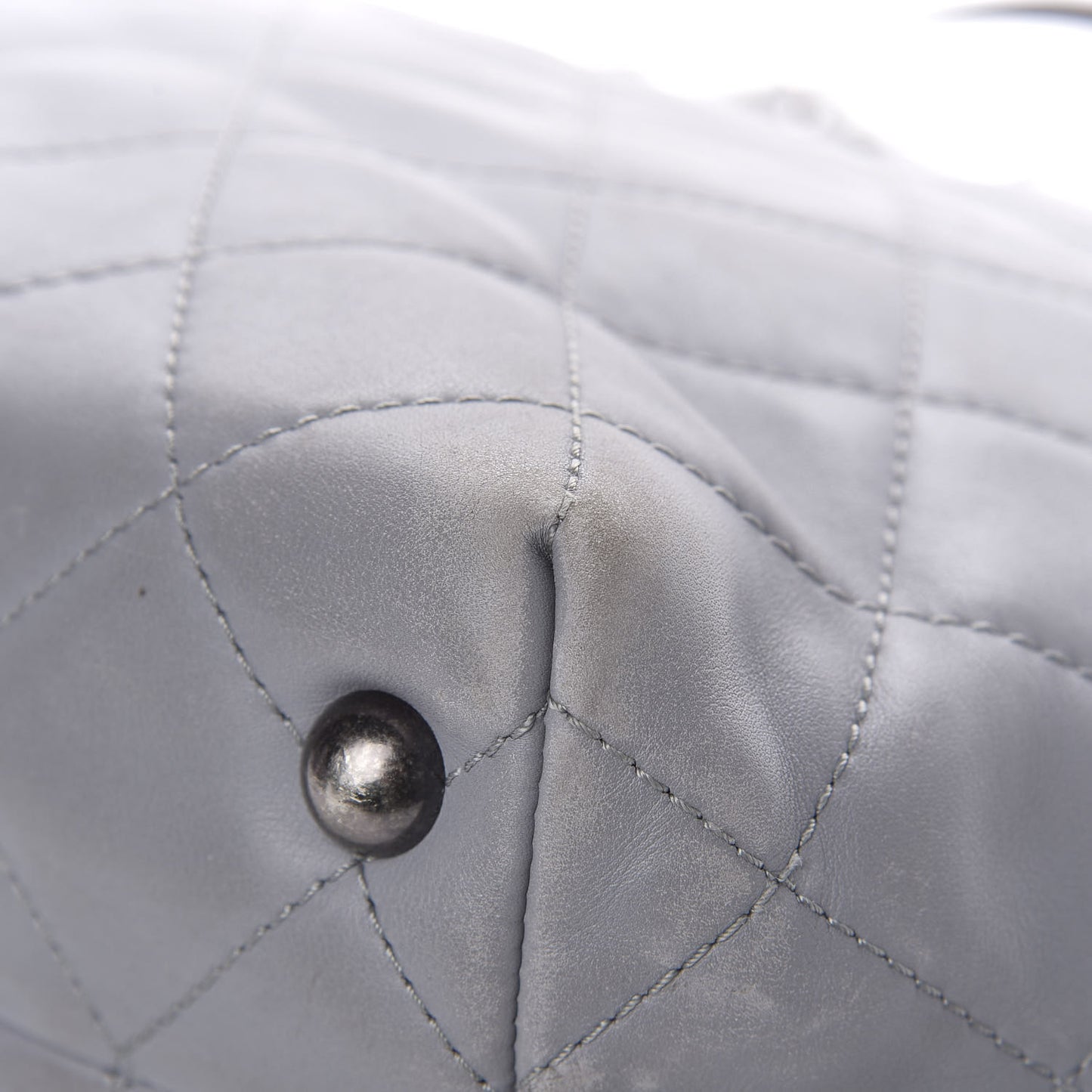 Calfskin Quilted Large Shopping In Chains Tote Light Grey