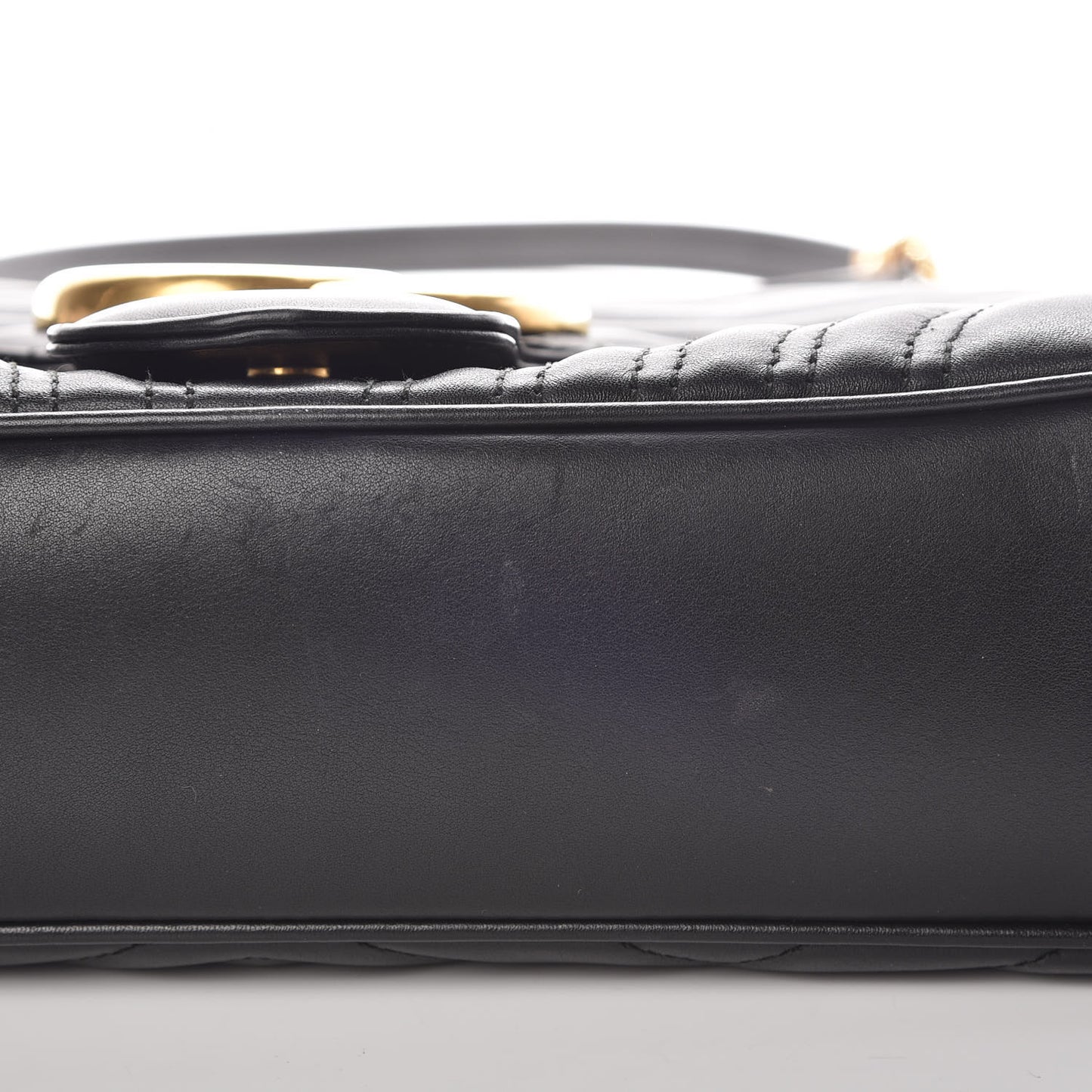 Calfskin Matelasse Medium GG Marmont Shoulder Bag Black