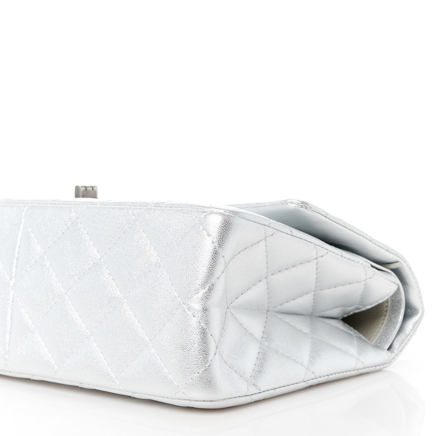 Chanel Metallic Lambskin Quilted 2.55 Reissue 226 Flap Silver 10 of 10