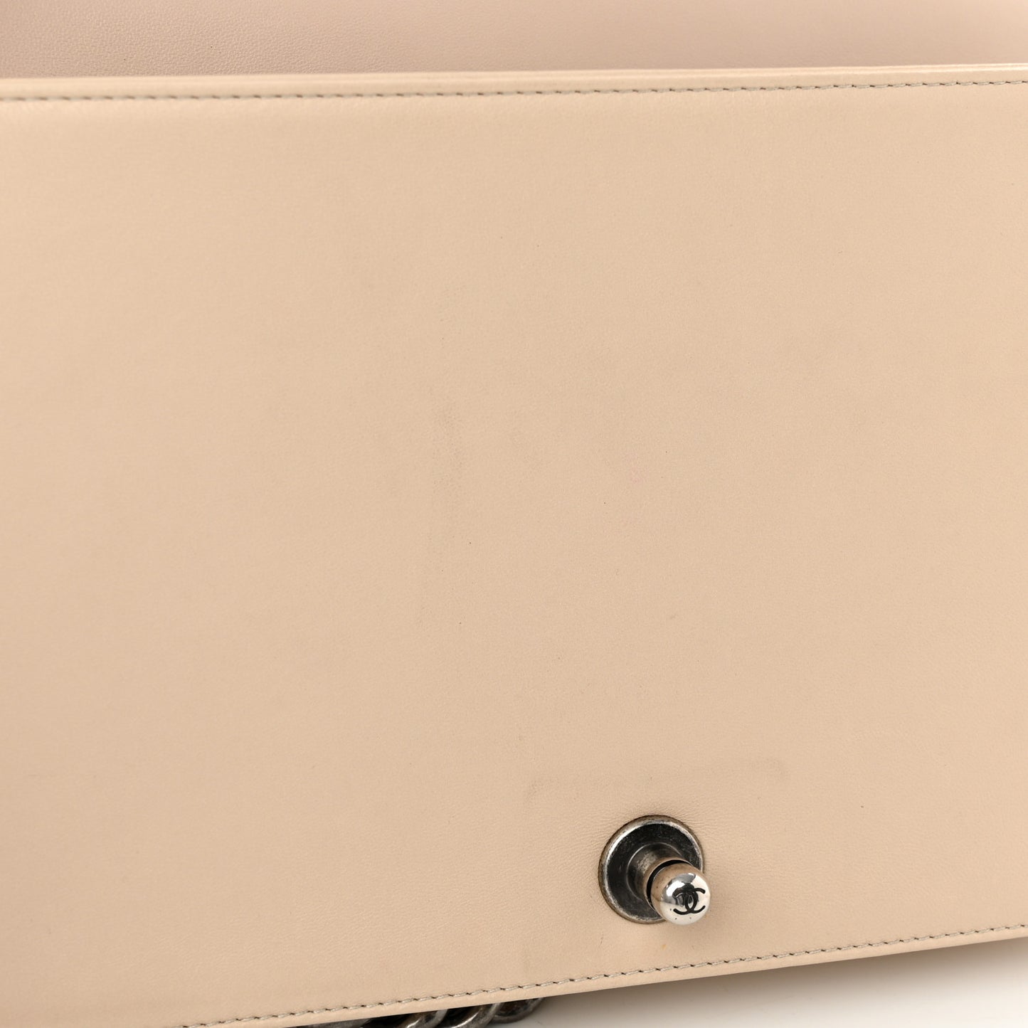 Lambskin Chevron New Medium Boy Flap Beige