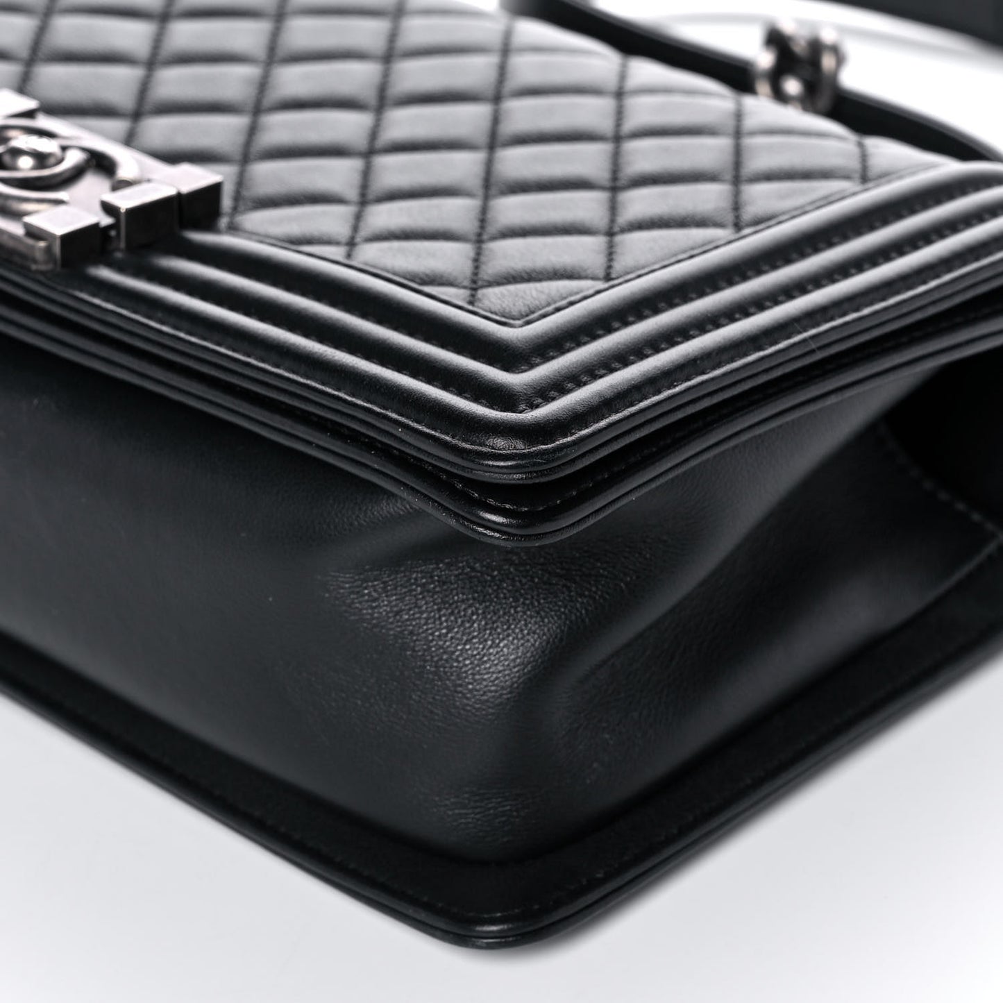 Calfskin Quilted Medium Boy Flap Black