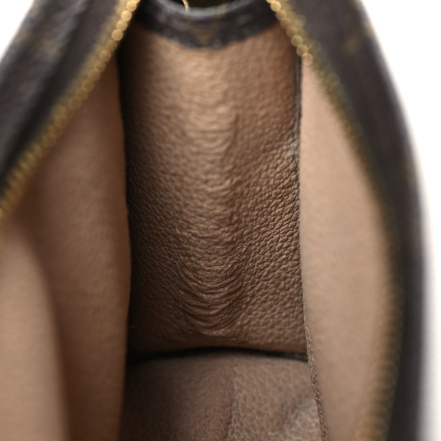 Louis Vuitton Monogram Toiletry Pouch 15 8 of 8