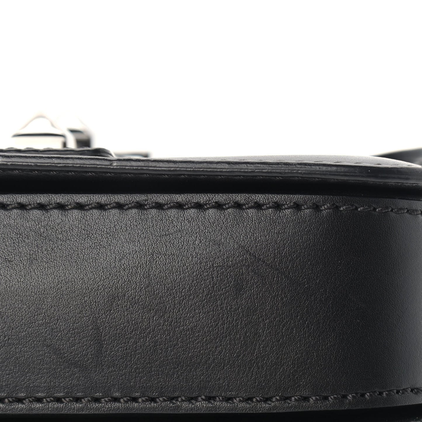 Vitello B-Rockstud Flap Black