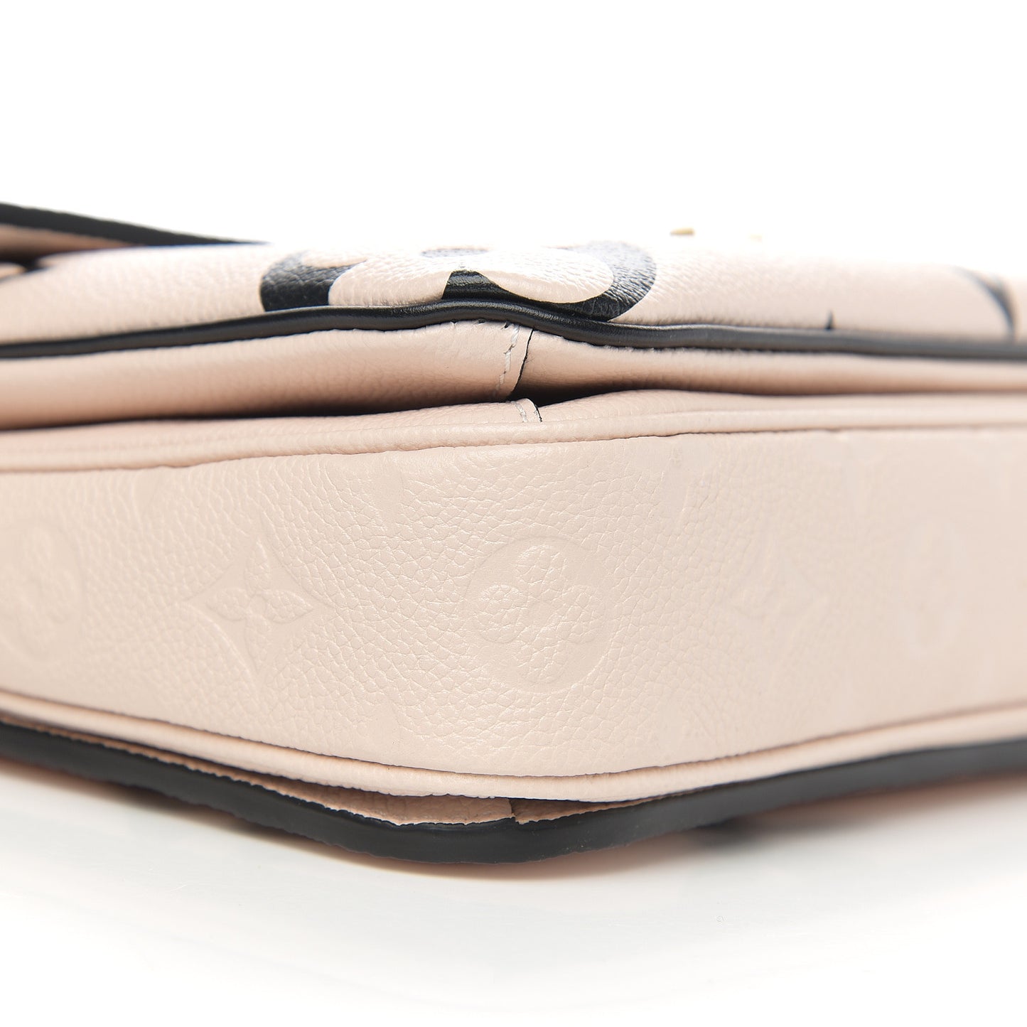 Empreinte Monogram Giant Crafty Pochette Metis Creme Black