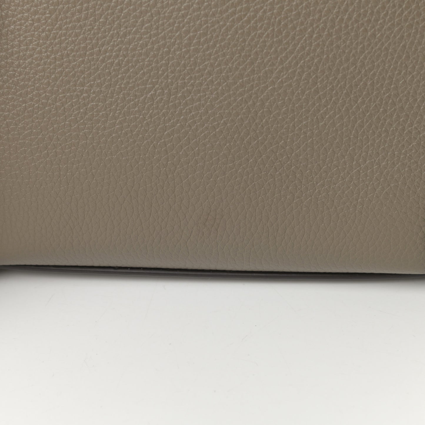 Drummed Calfskin Nano Luggage Souris