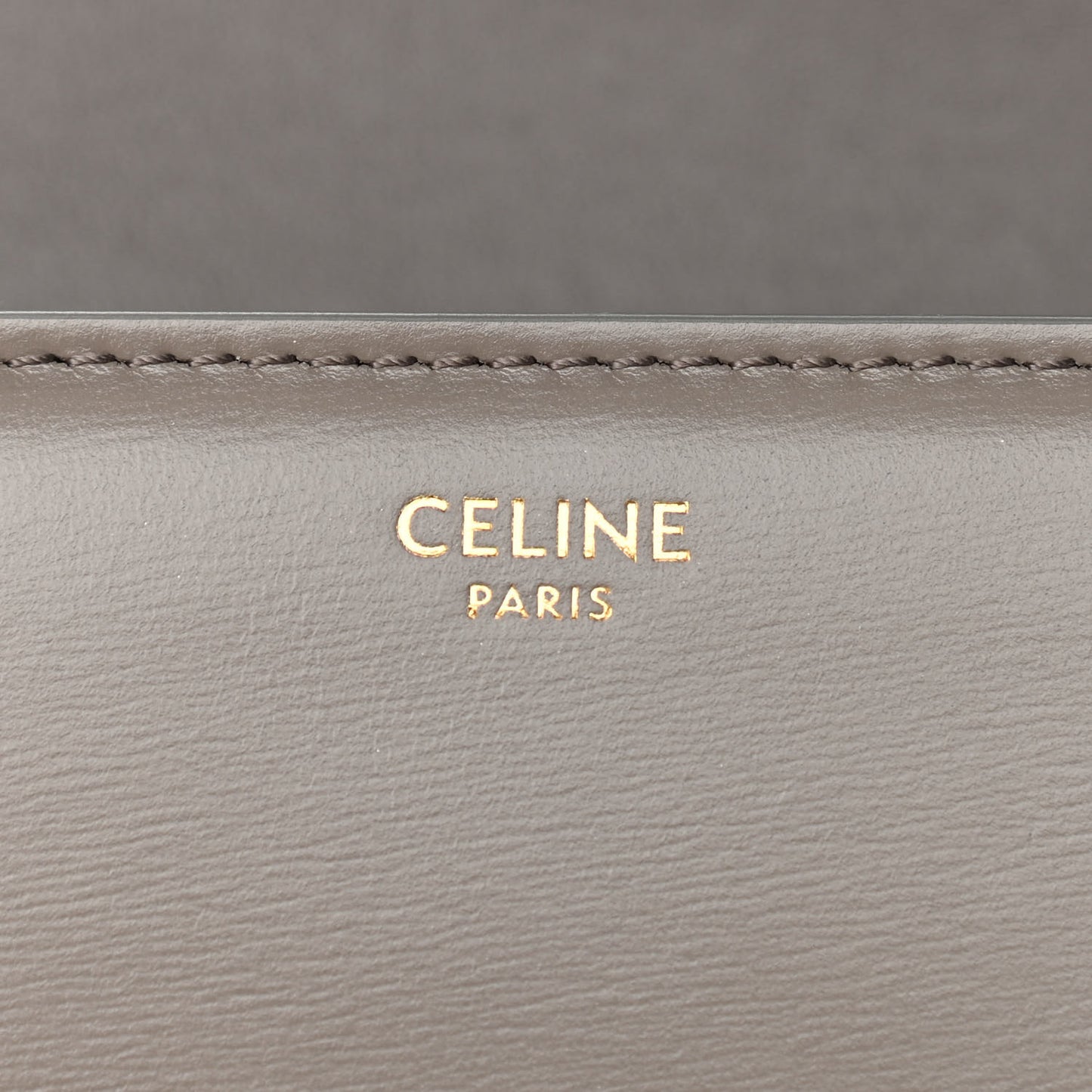 Shiny Calfskin Medium Triomphe Pebble