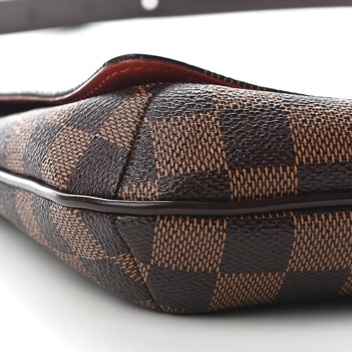 Damier Ebene Musette Tango