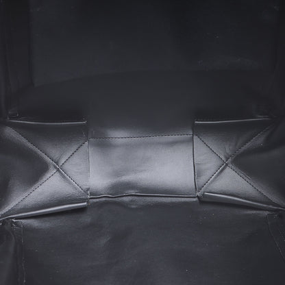 Celine Lambskin Vertical Zip Gusset Cabas Black White 7 of 9