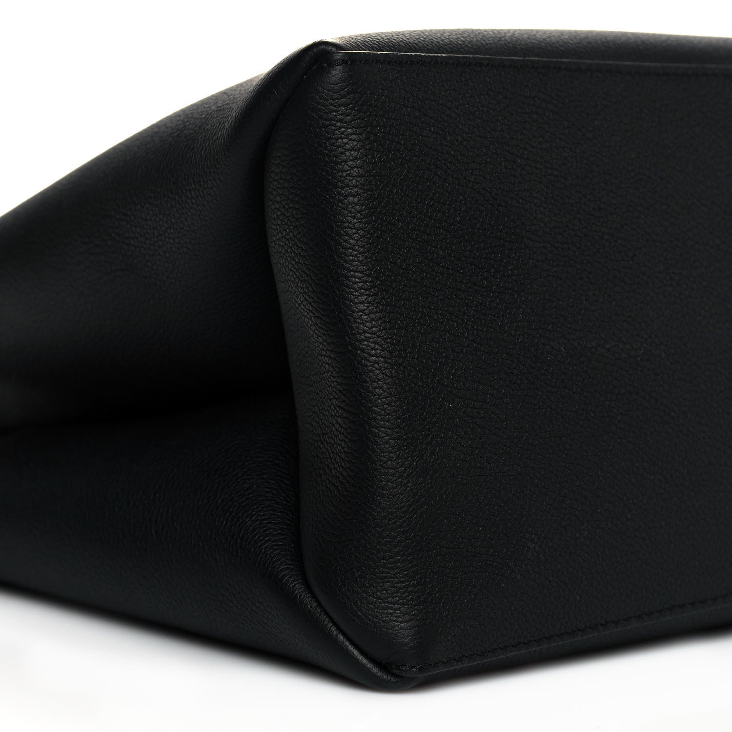 Louis Vuitton Grained Calfskin Lockme Shopper Black 7 of 9