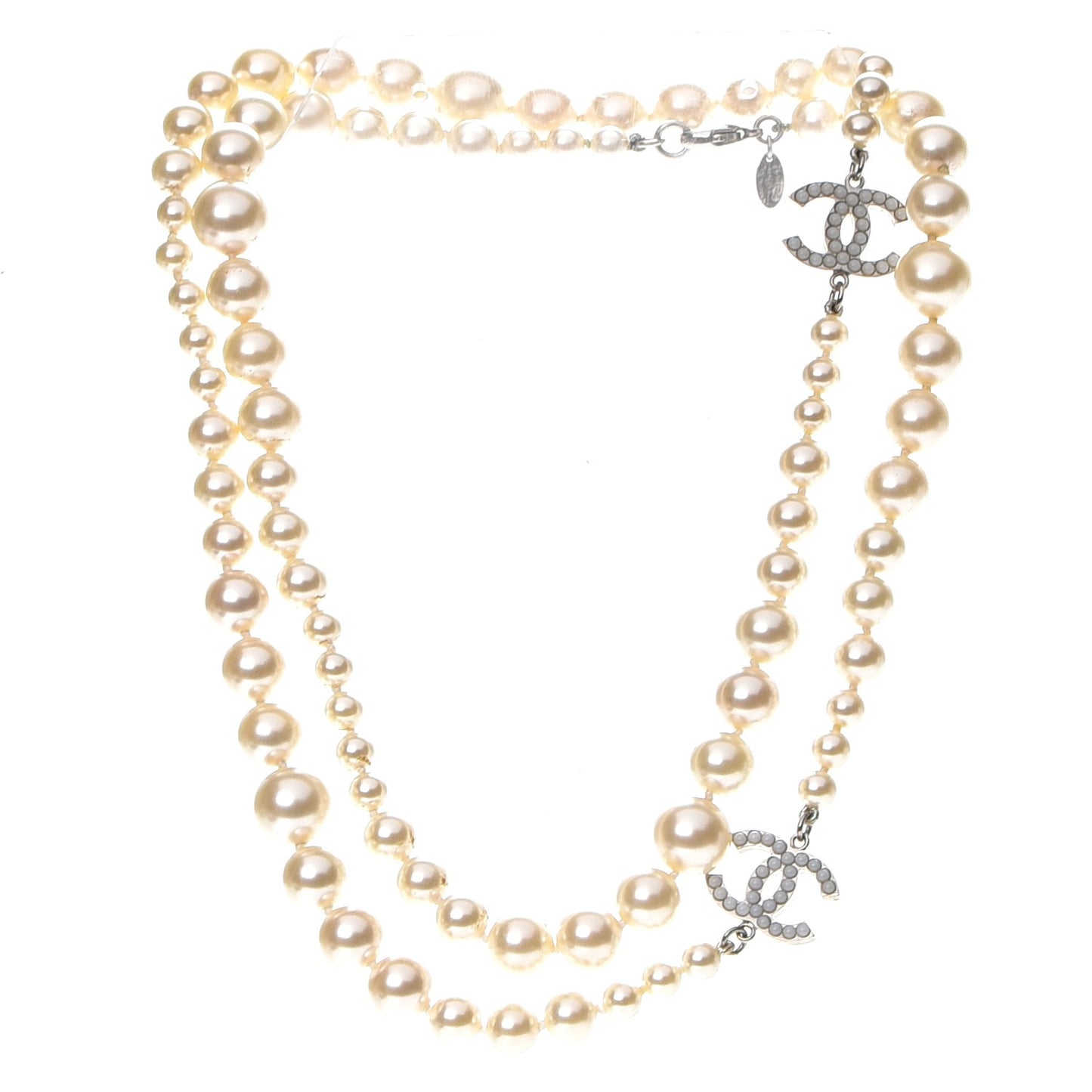 Classic CC Graduated Pearl Necklace Silver