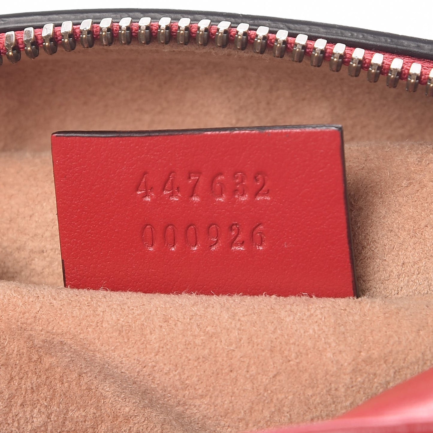 Calfskin Matelasse Small GG Marmont Chain Shoulder Bag Hibiscus Red