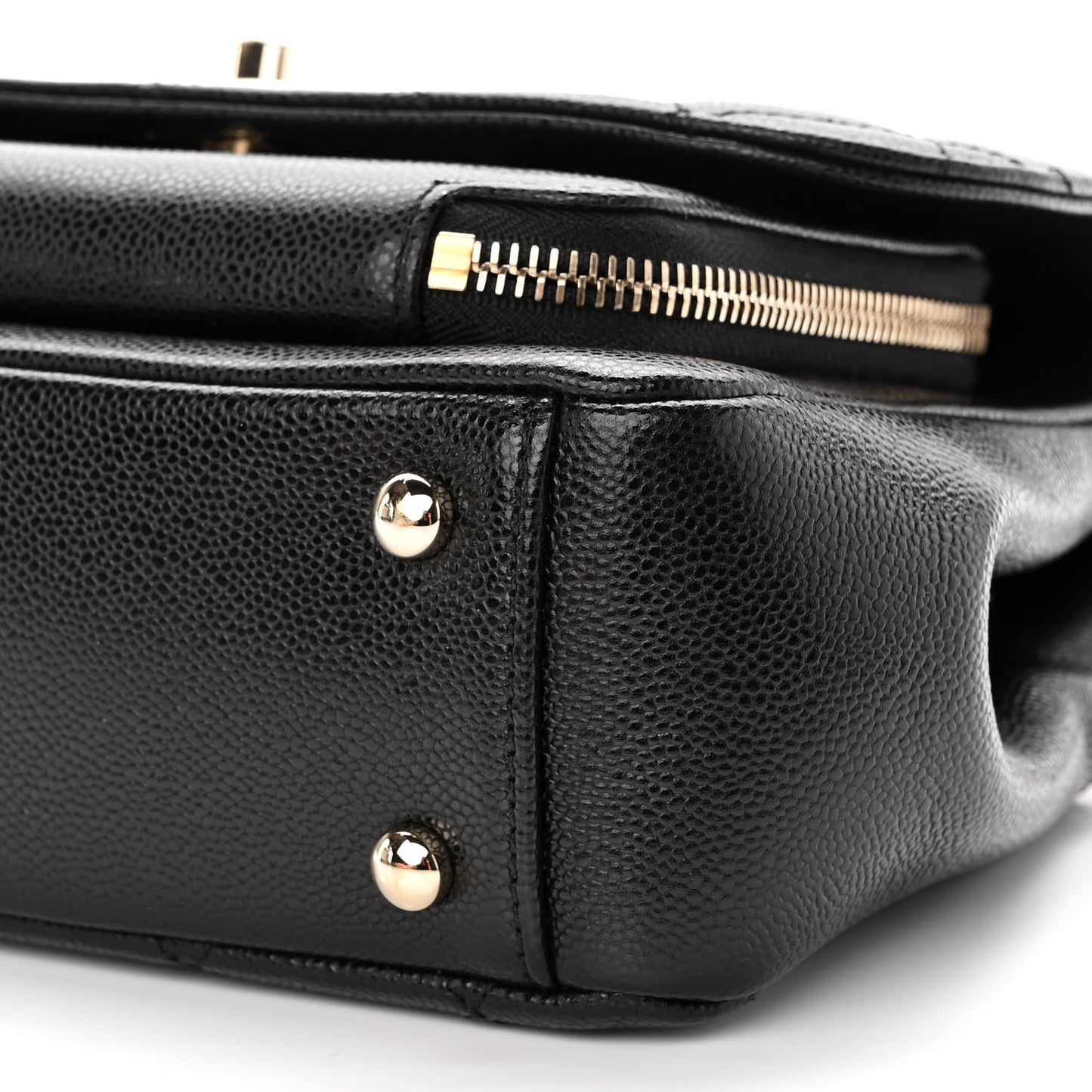 Caviar Quilted Medium Business Affinity Flap Black