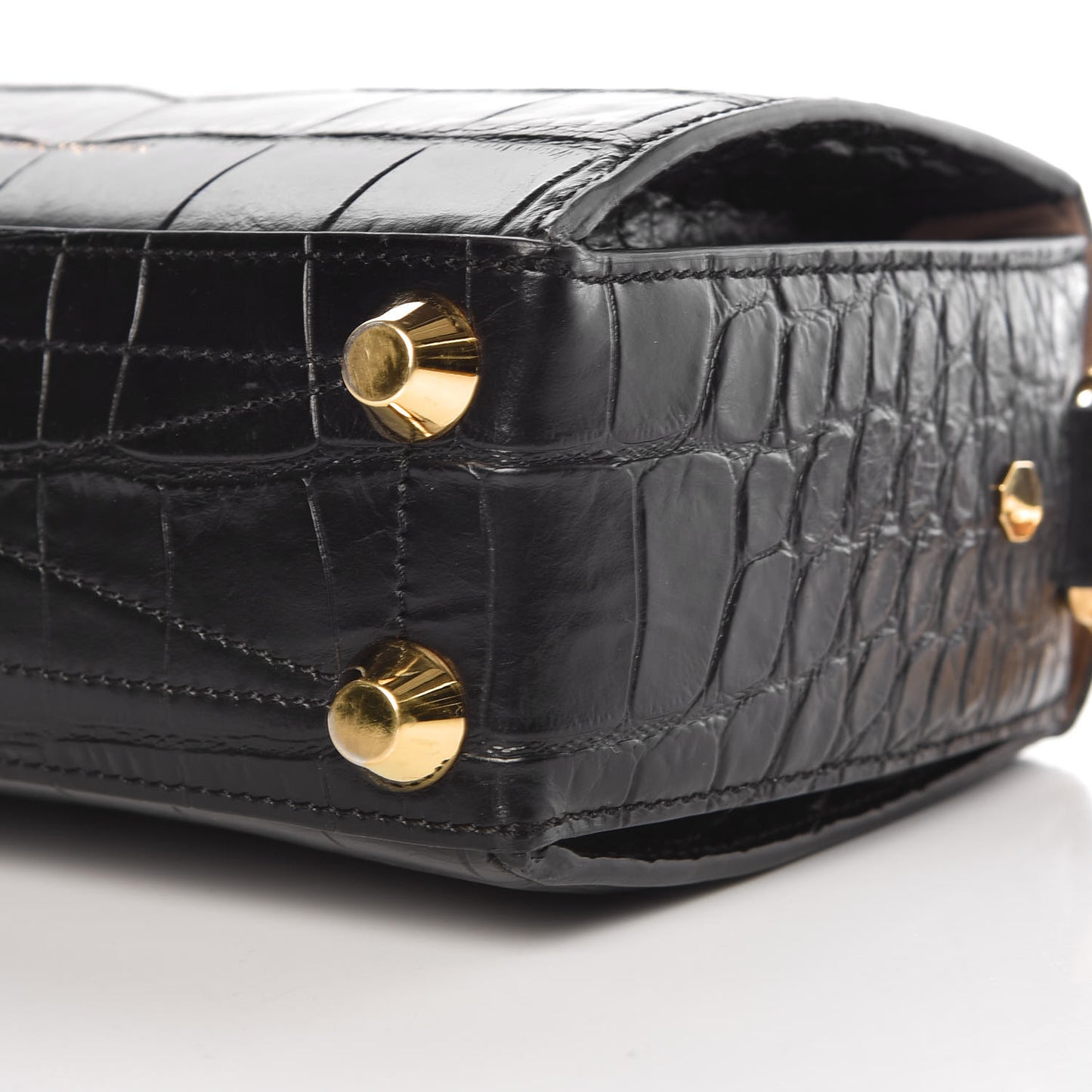 Calfskin Crocodile Embossed Box Shoulder Bag 19 Black