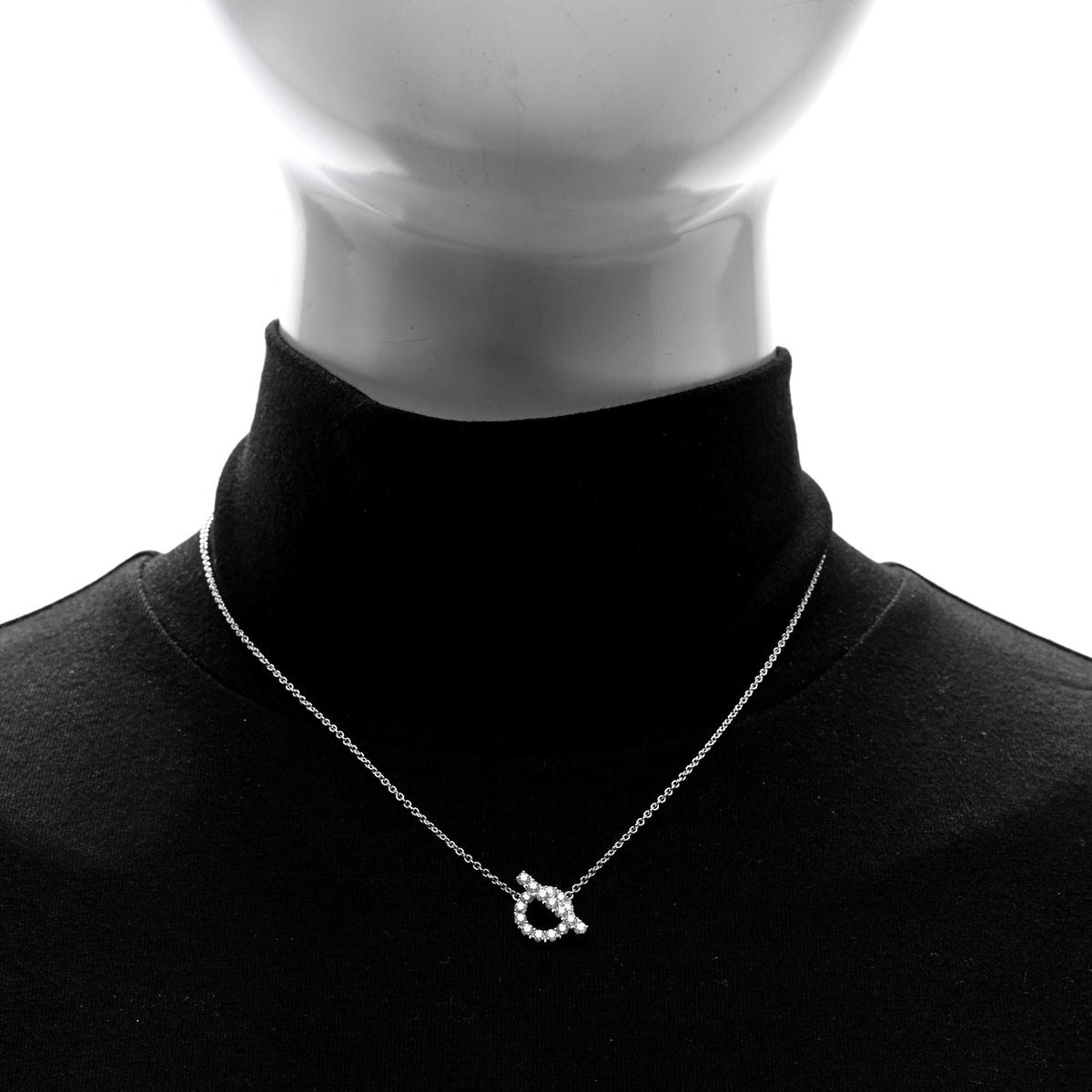 18K White Gold Diamond Finesse Pendant Necklace