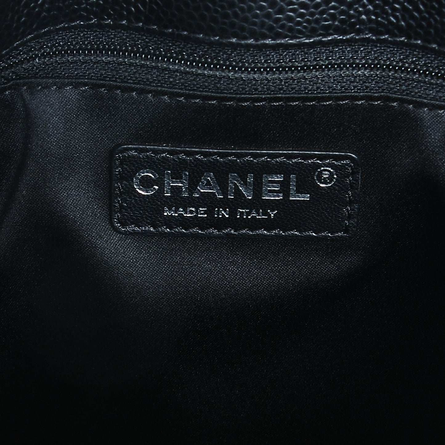 Caviar Quilted Petit Shopping Tote PST Black