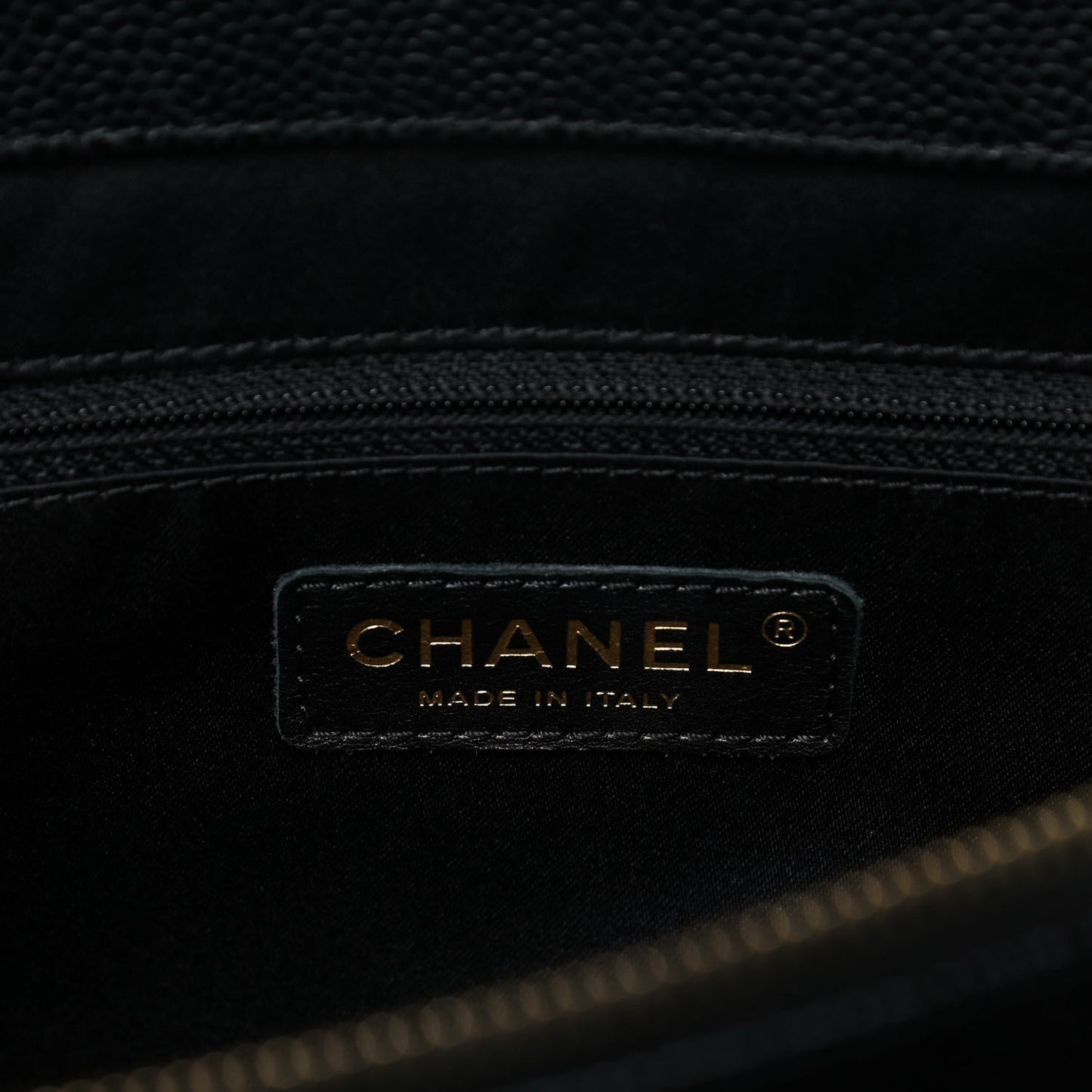 Caviar Quilted XL Grand Shopping Tote GST Black