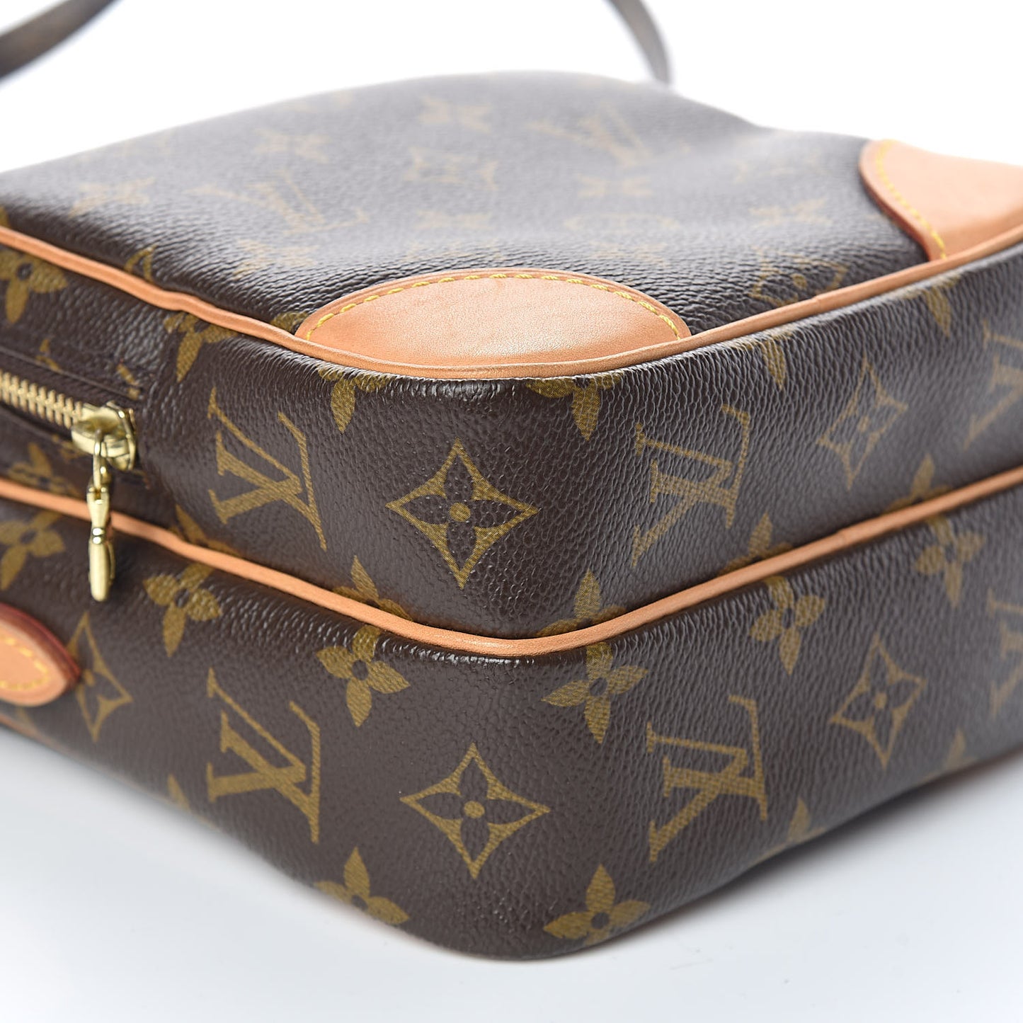 Monogram Amazone