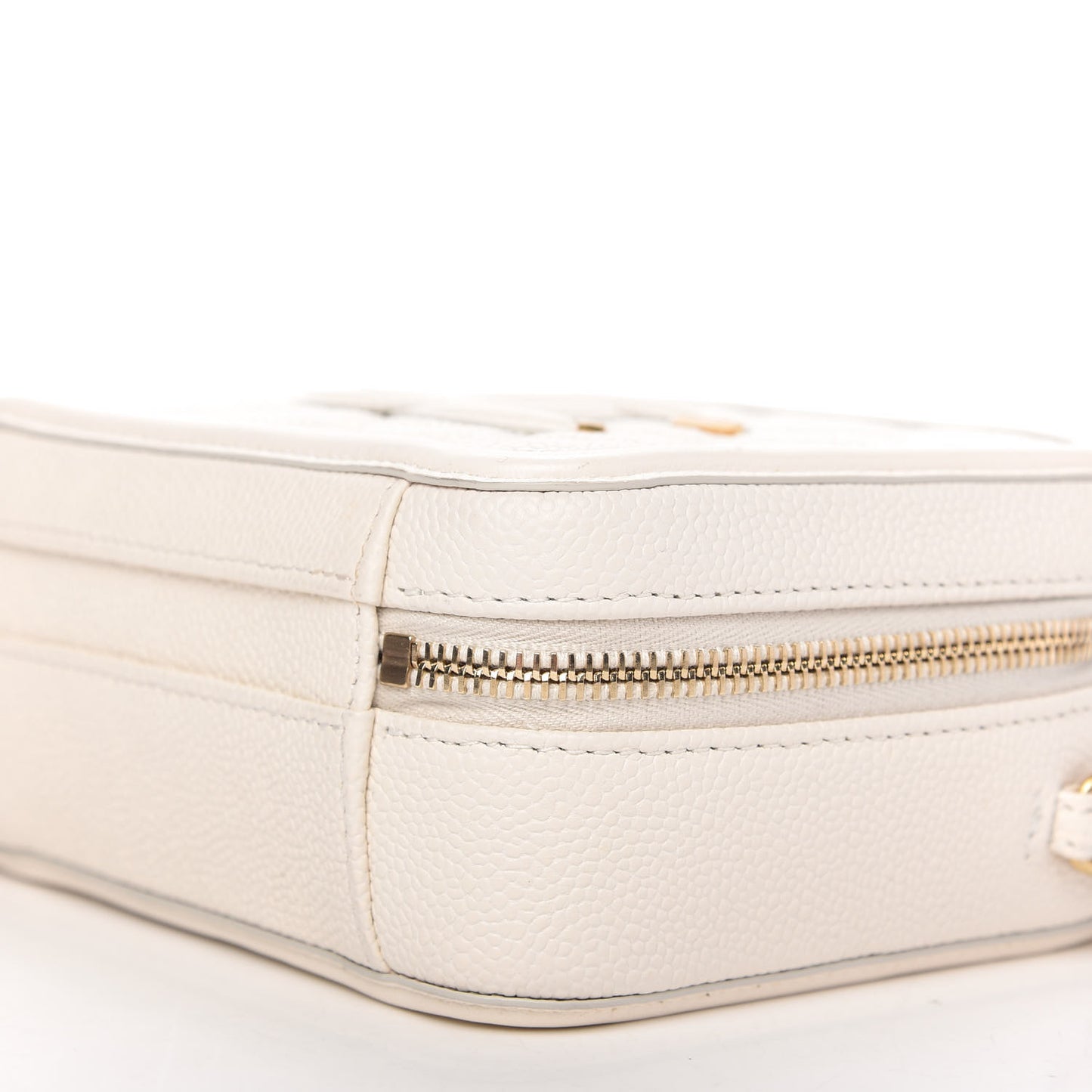 Caviar Quilted Small CC Filigree Vanity Case White