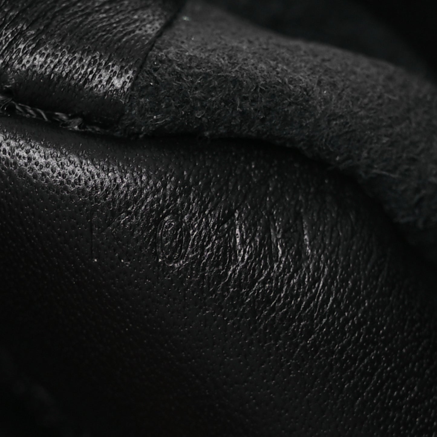 Box Calfskin Toy Pin Eclat Bucket Black