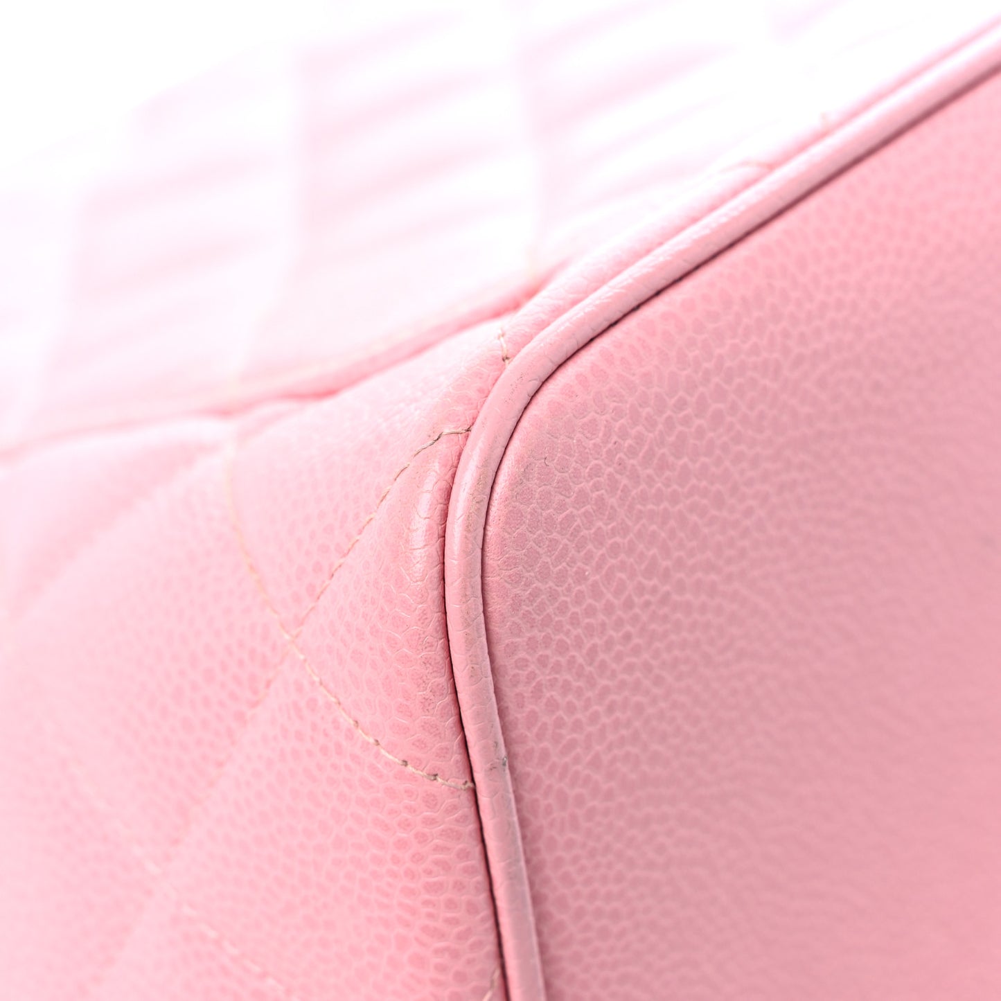 Caviar Quilted Medallion Tote Light Pink