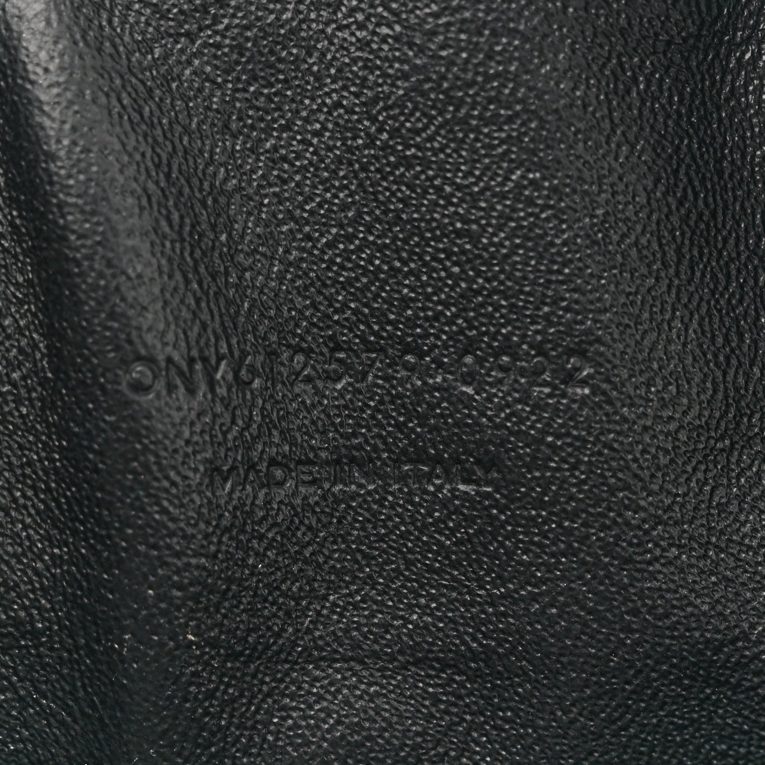 Saint Laurent Grain De Poudre Matelasse Monochrome Monogram Mini Lou Camera Bag Black 7 of 11