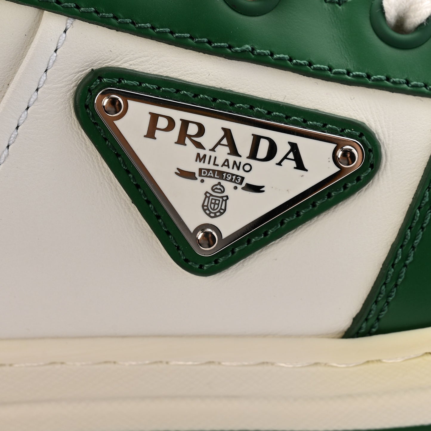 Vitello Sport Spazzolato Rois Triangle Logo Womens Downtown Low Top 30mm Sneakers 38 White Green