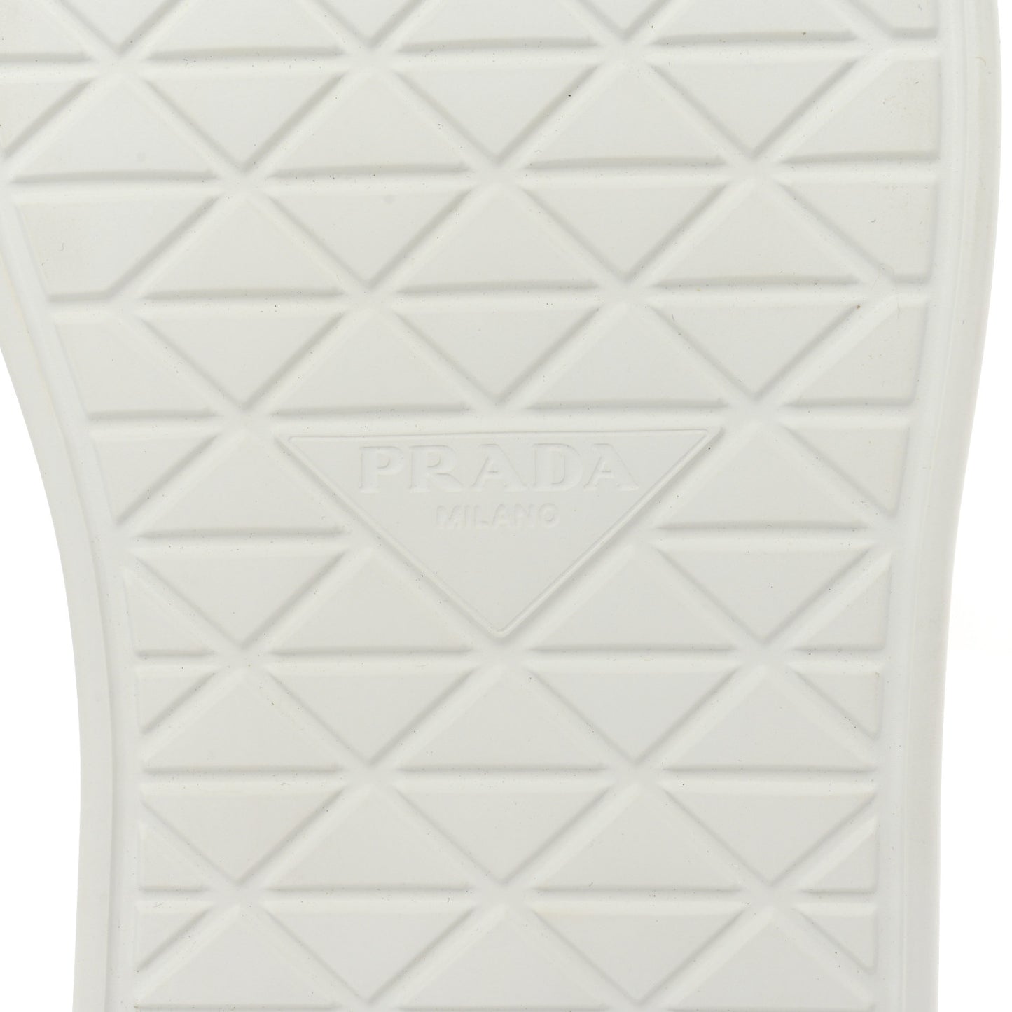 Re-Nylon Spazzolato Rubber Triangle Logo Macro Quilted Mens 35mm Platform Sneakers 6 White