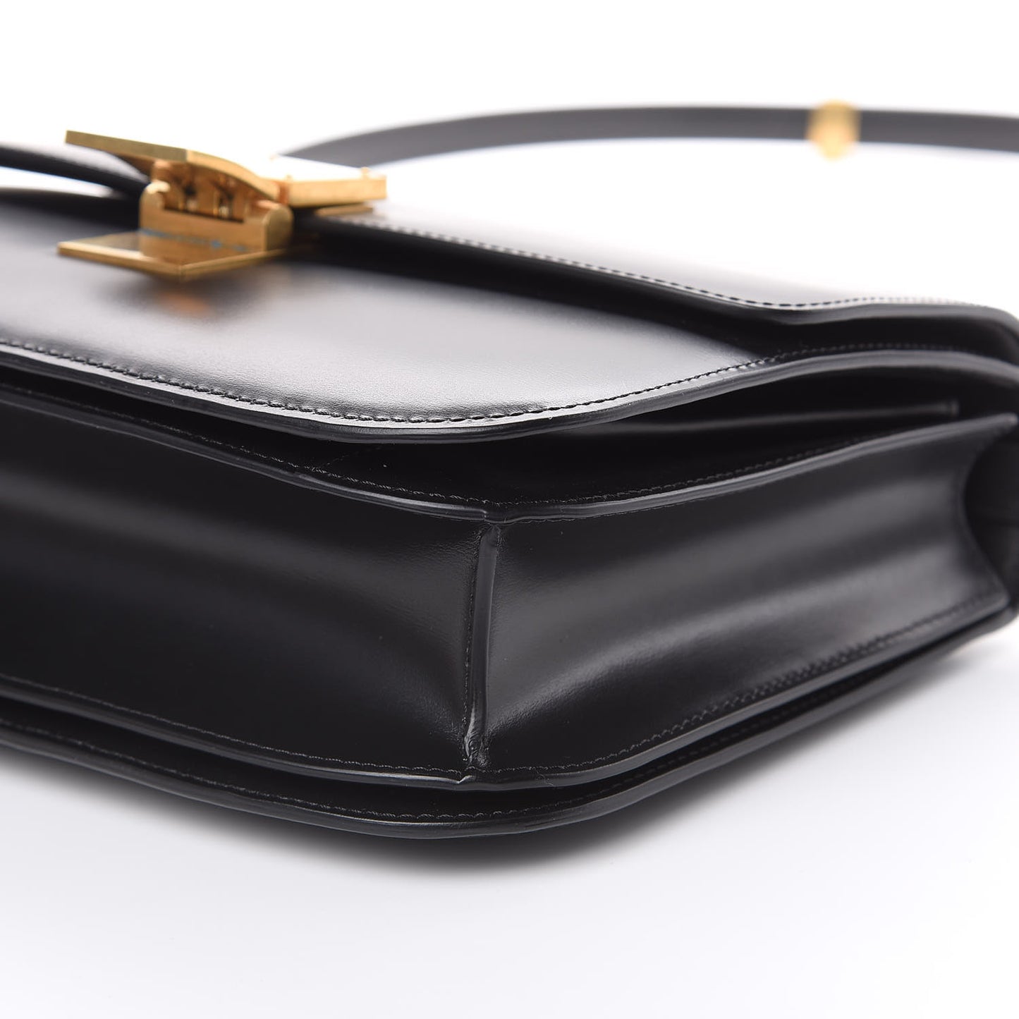 Box Calfskin Medium Classic Box Flap Bag Black