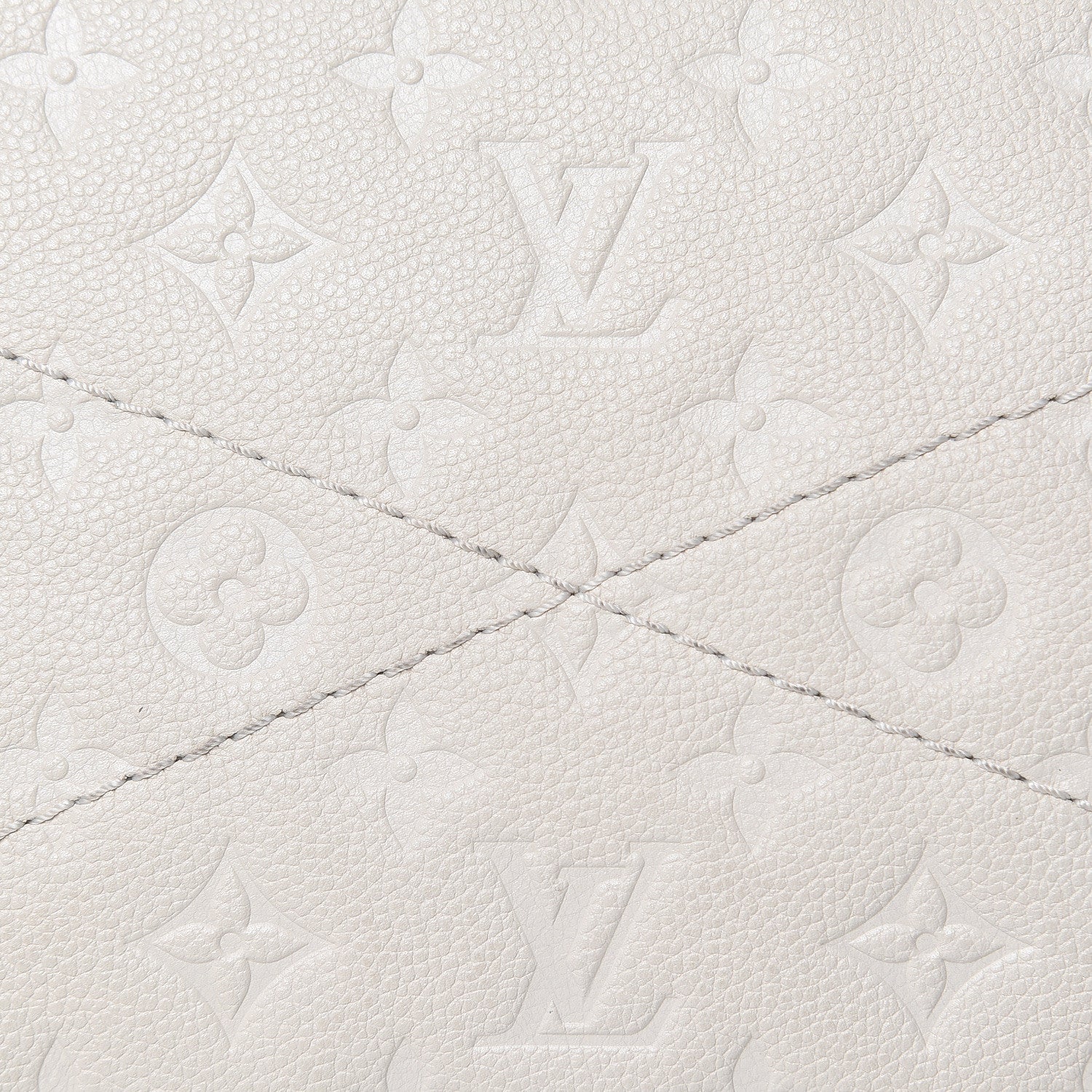 Louis Vuitton Empreinte Artsy MM Neige 14 of 17