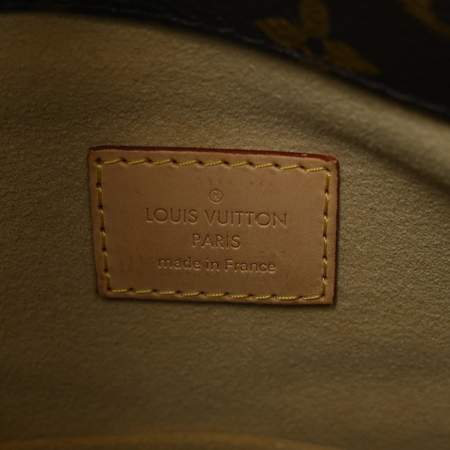 Louis Vuitton Monogram Artsy MM 6 of 8