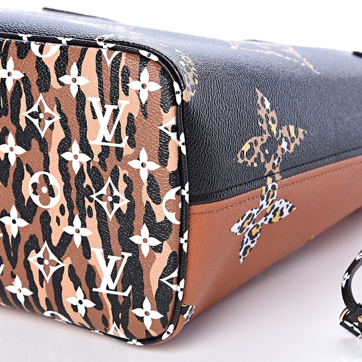 Louis Vuitton Monogram Giant Jungle Neverfull MM Black 11 of 11
