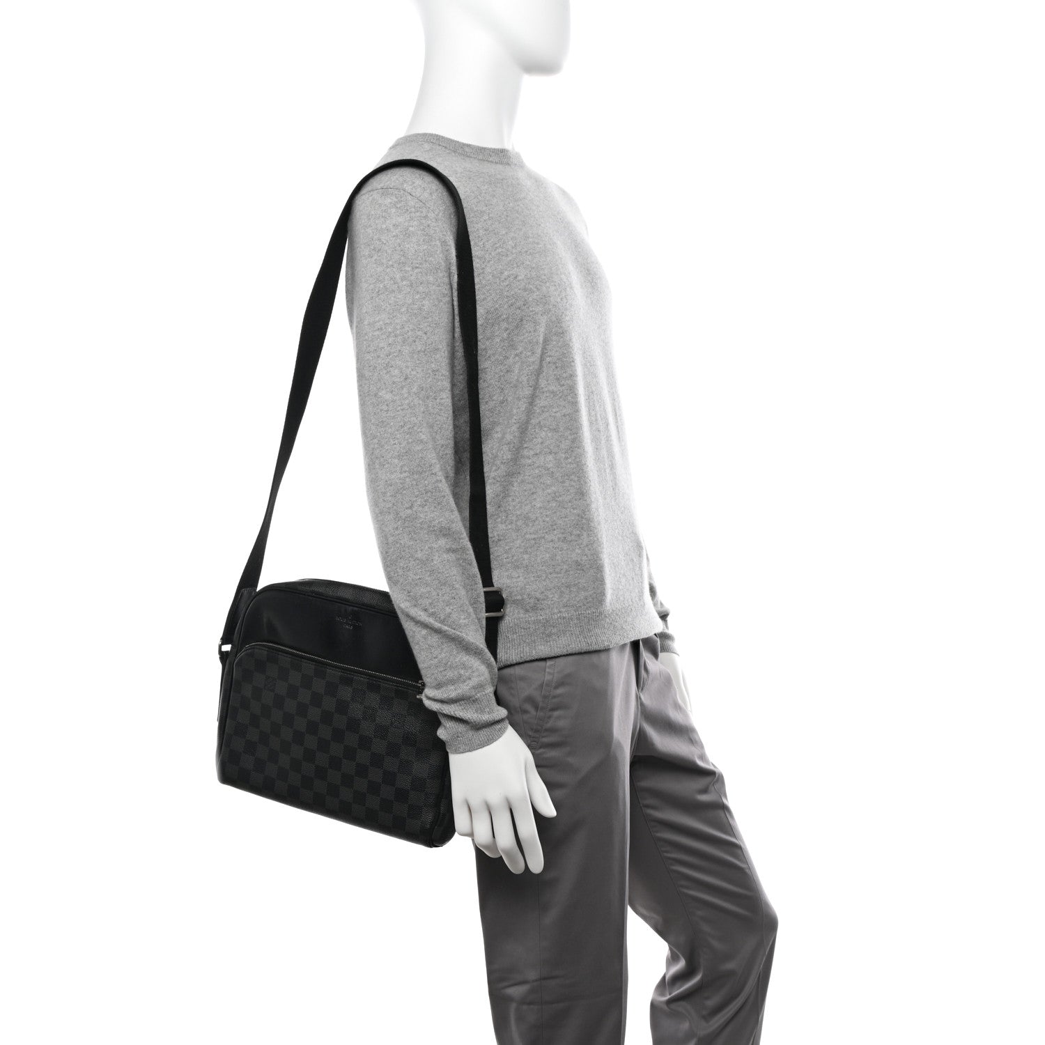 Louis Vuitton Damier Graphite Dayton Reporter PM 2 of 10