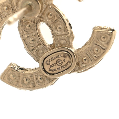 Chanel Pearl CC Earrings Gold 4 of 6