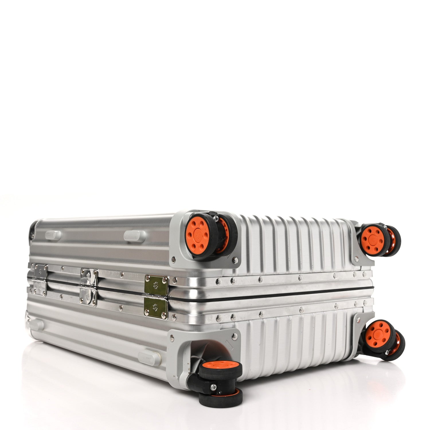 Rimowa Aluminum Classic Cabin S Silver Clementine 3 of 9