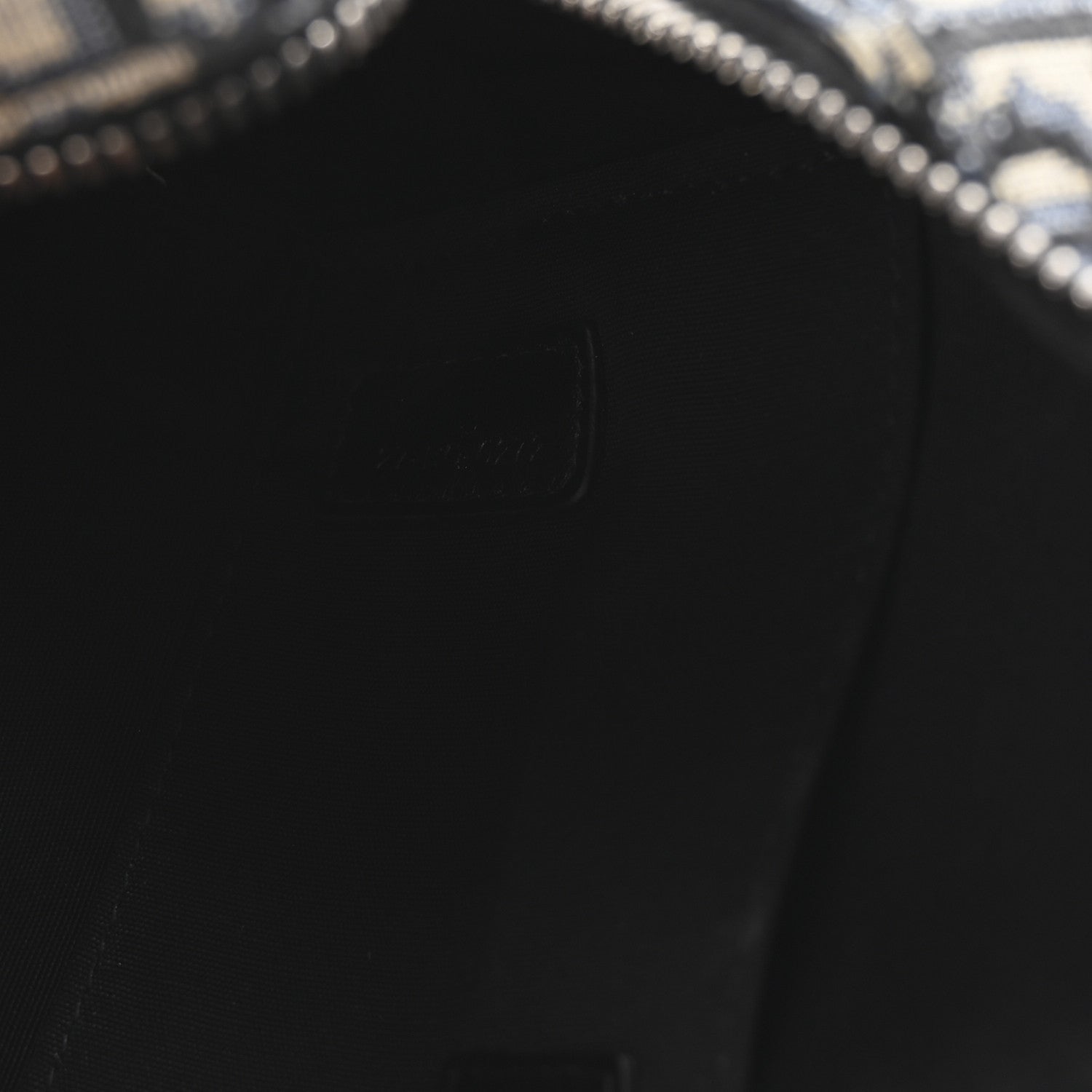 Christian Dior Oblique Jacquard Grained Calfskin Lingot Toiletry Case Blue Black 7 of 7