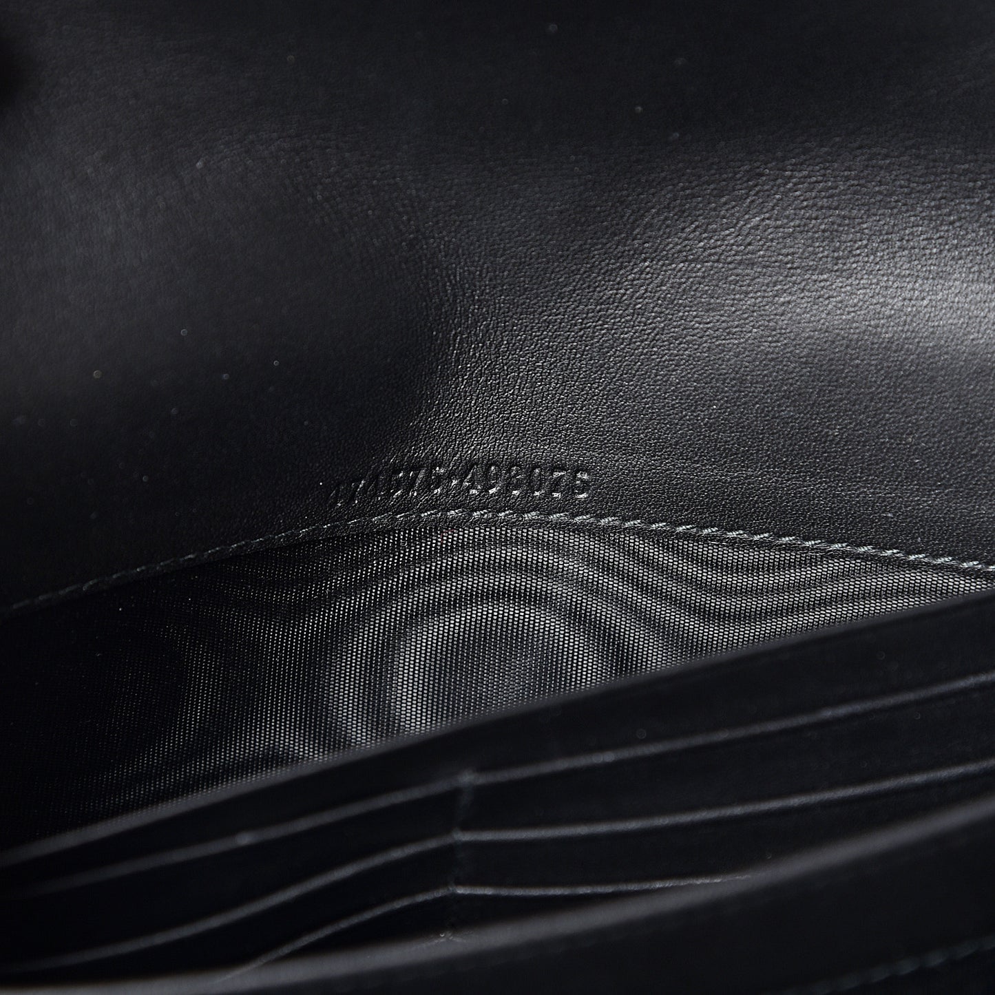 Velvet Matelasse GG Marmont Chain Wallet Black
