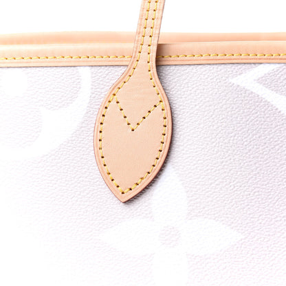 Louis Vuitton Monogram Giant By The Pool Neverfull MM Brume 6 of 10