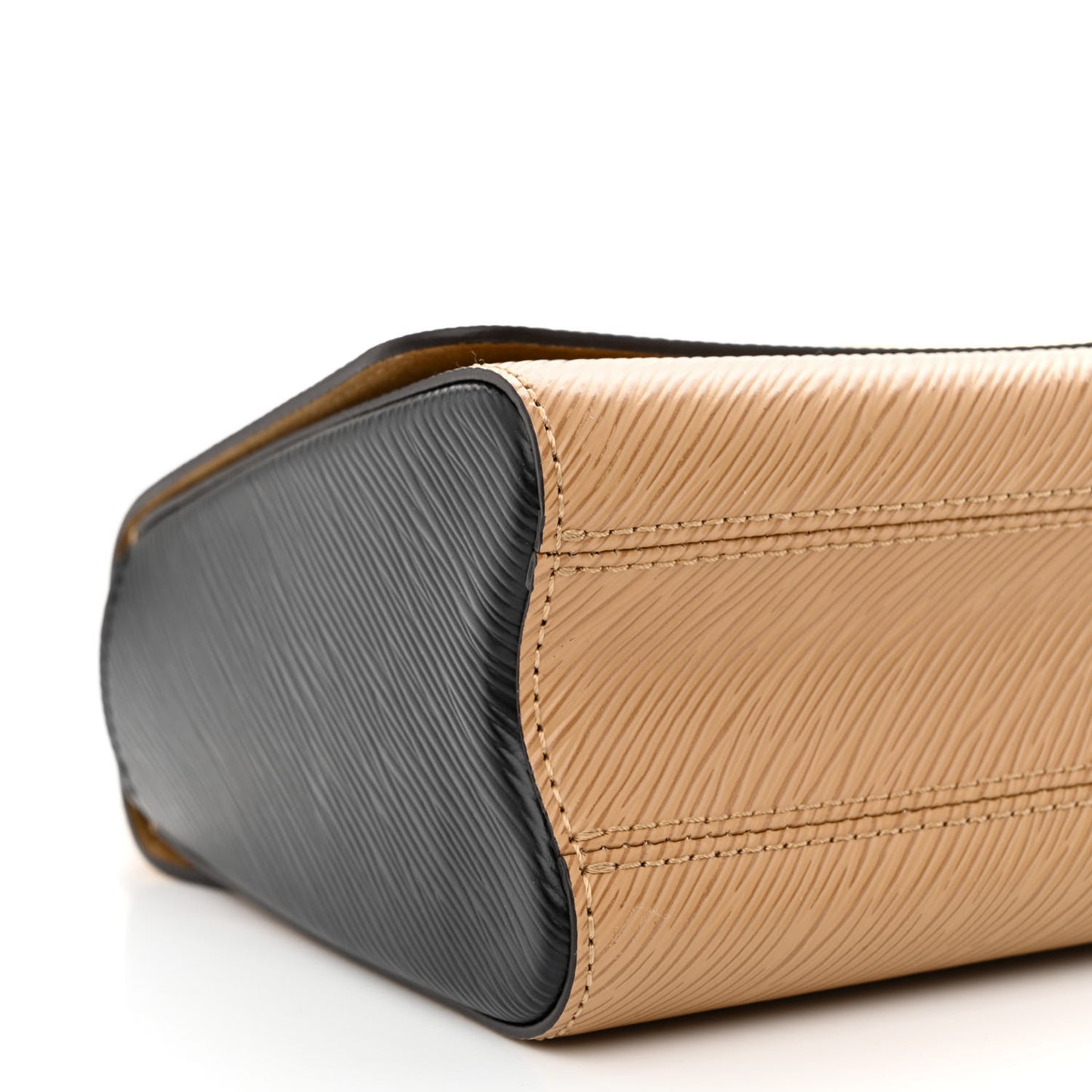 Epi Twist Shoulder Bag MM Camel