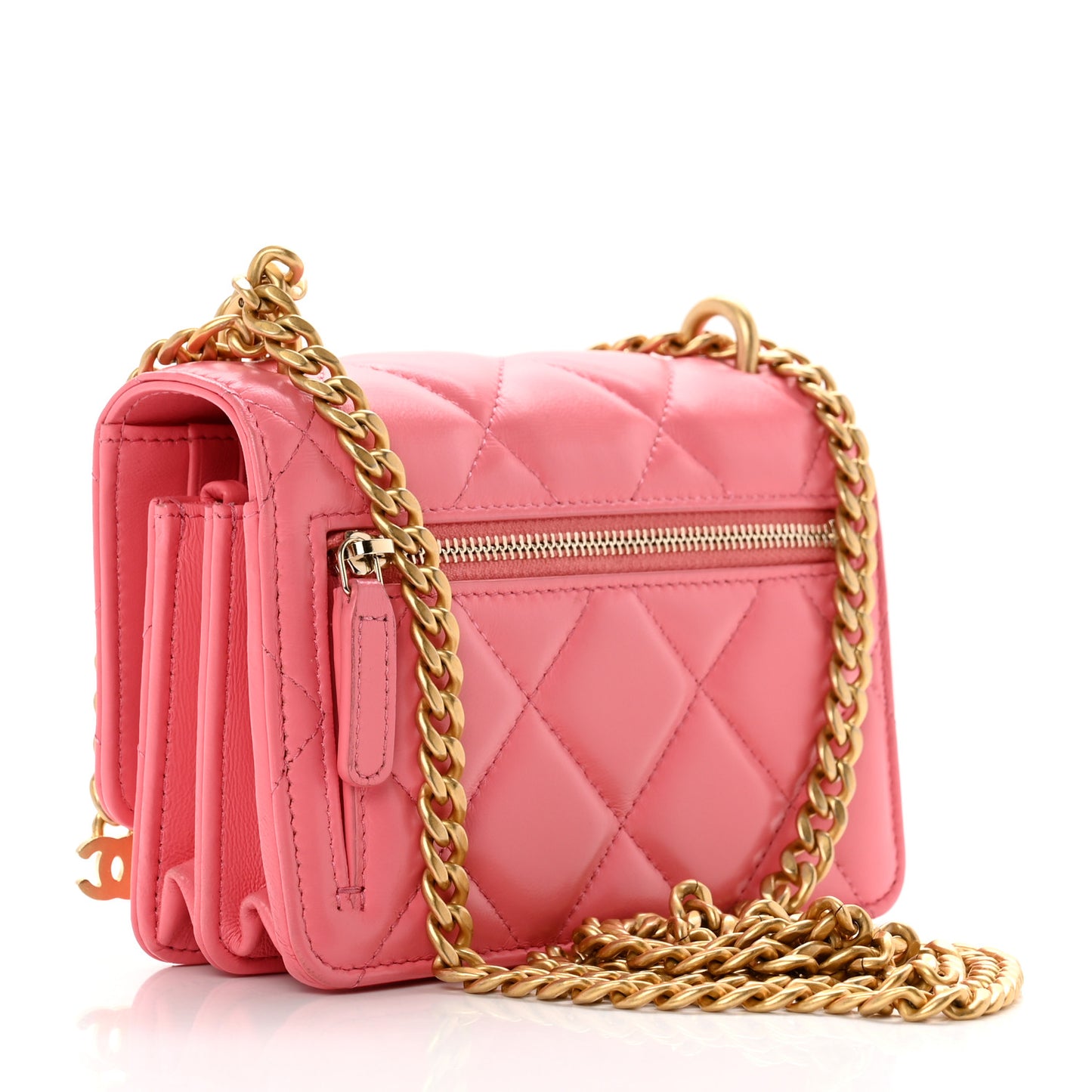 Lambskin Enamel Quilted Pending Clutch With Chain Pink