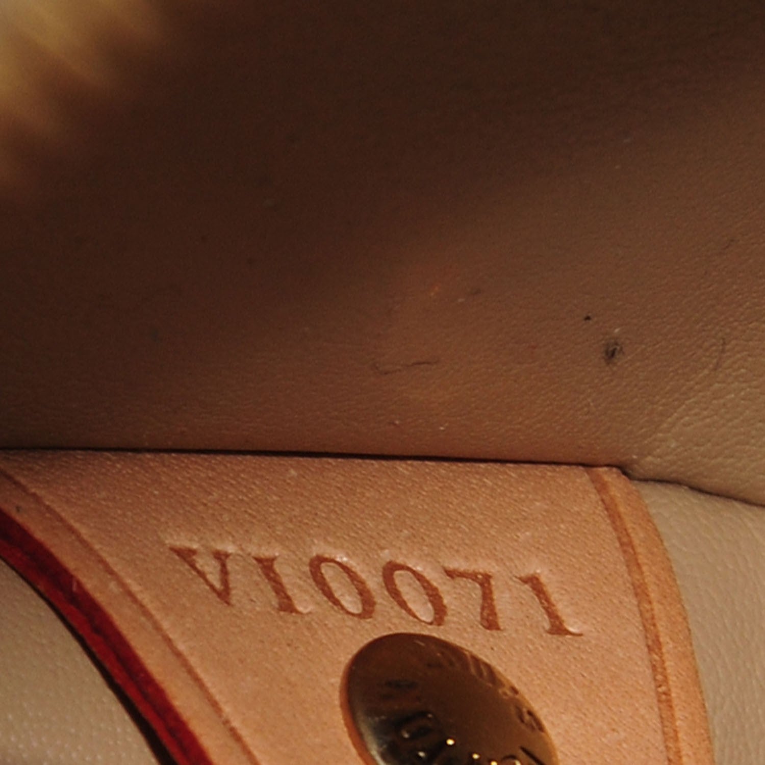 Louis Vuitton Vernis Bedford Beige 6 of 7