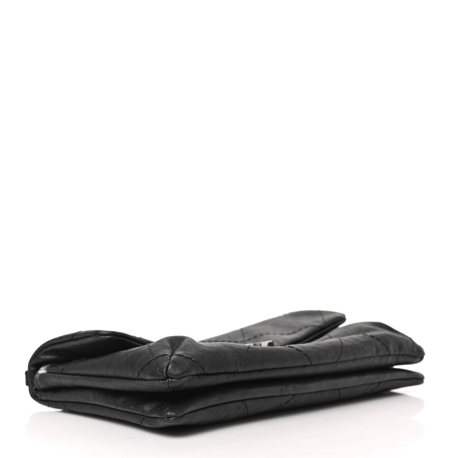 Chanel Washed Calfskin Diamond Stitch Hamptons Clutch With Chain Black 4 of 9