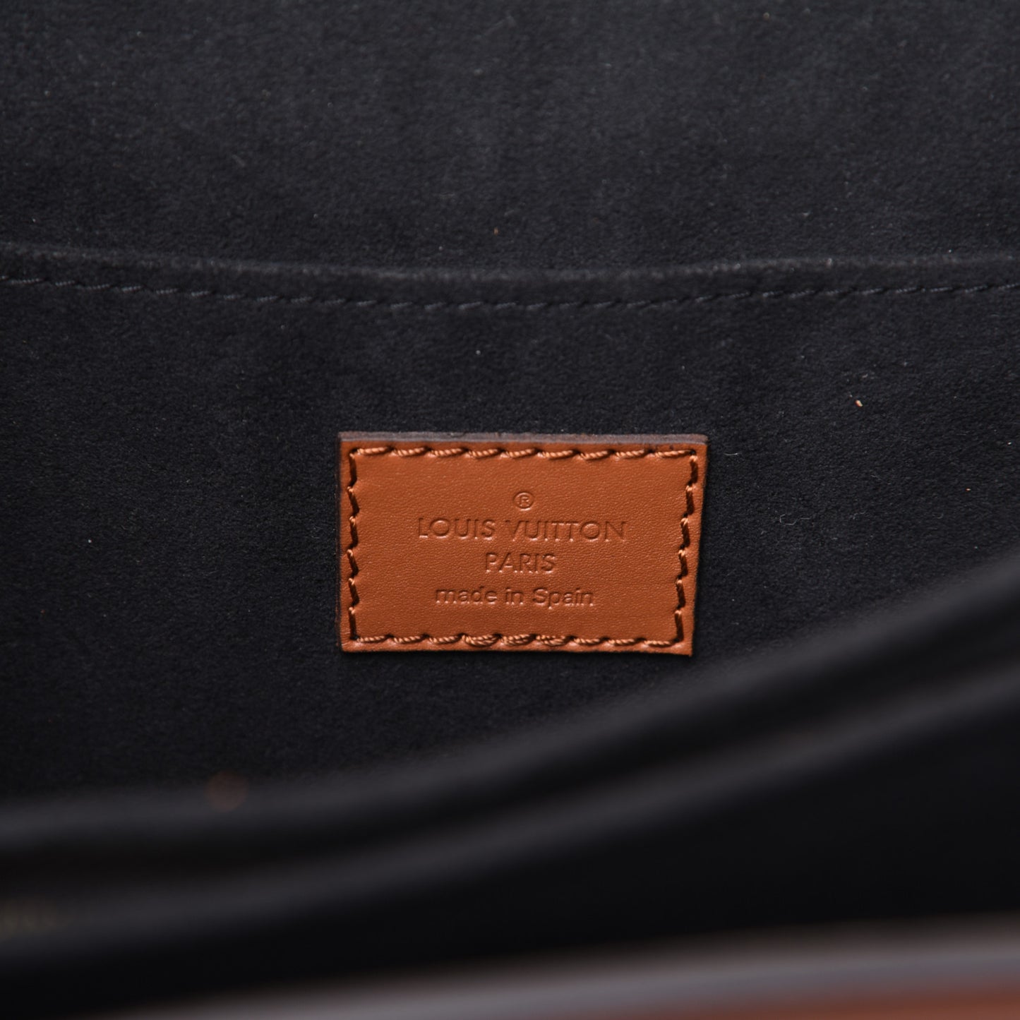 Reverse Monogram Dauphine MM