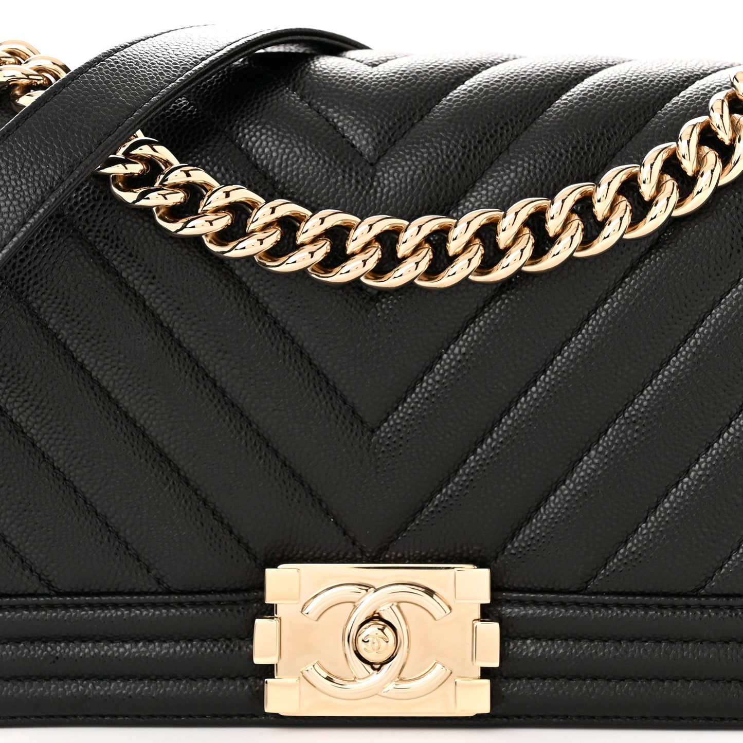 Caviar Chevron Quilted Medium Boy Flap Black