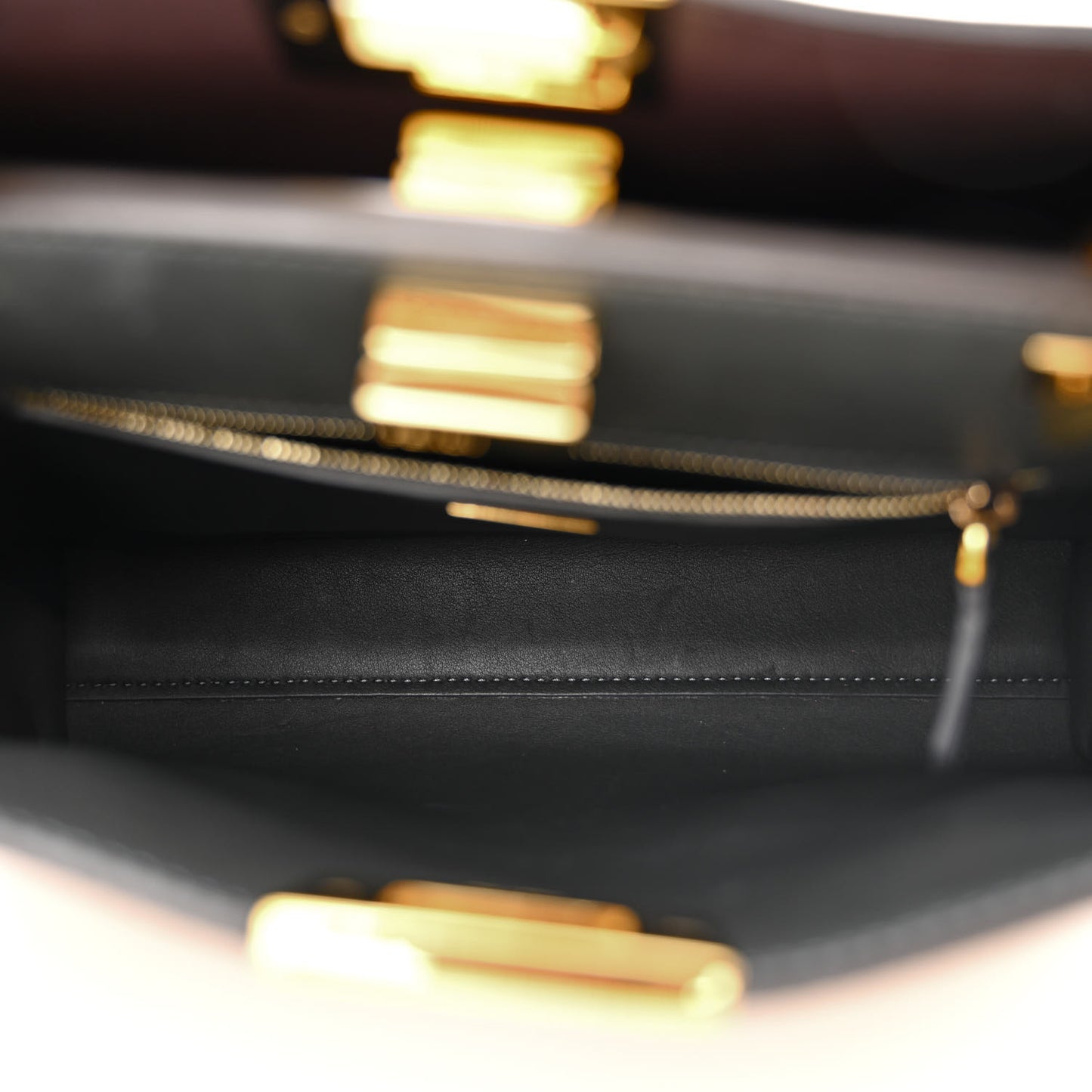 Vitello Tahiti Burro Bi-Color Medium Peekaboo Iconic Essentially Satchel Nocciola Asfalto Cast