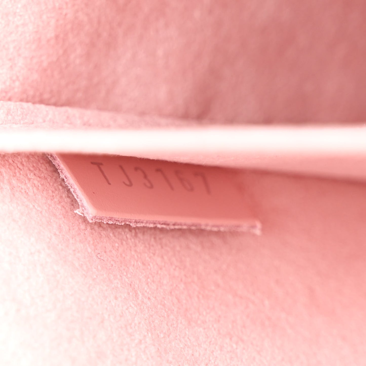 Epi Pochette Felicie Rose Ballerine