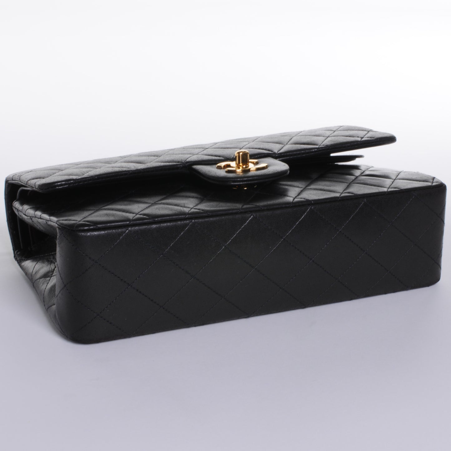Lambskin Medium Double Flap Black