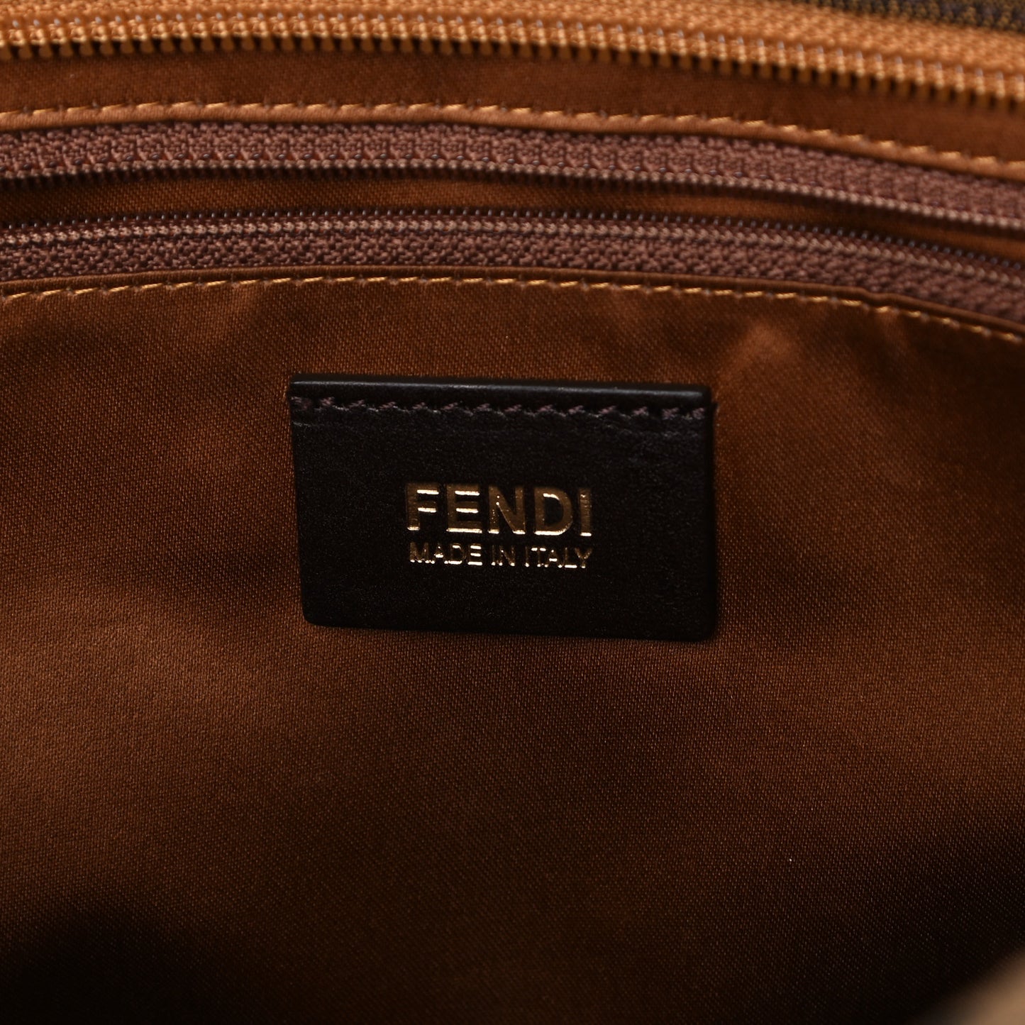 Zucca Quilted Chain Roll Tote Tobacco