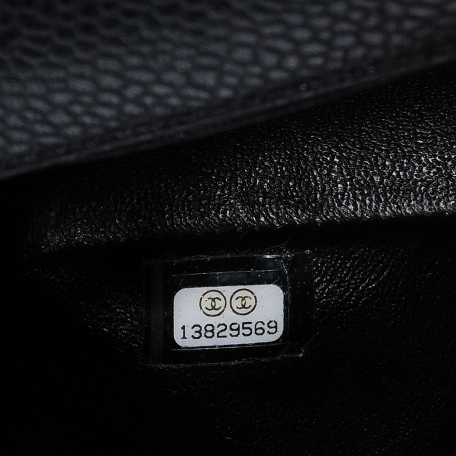 Chanel Caviar East West Flap Black 6 of 7