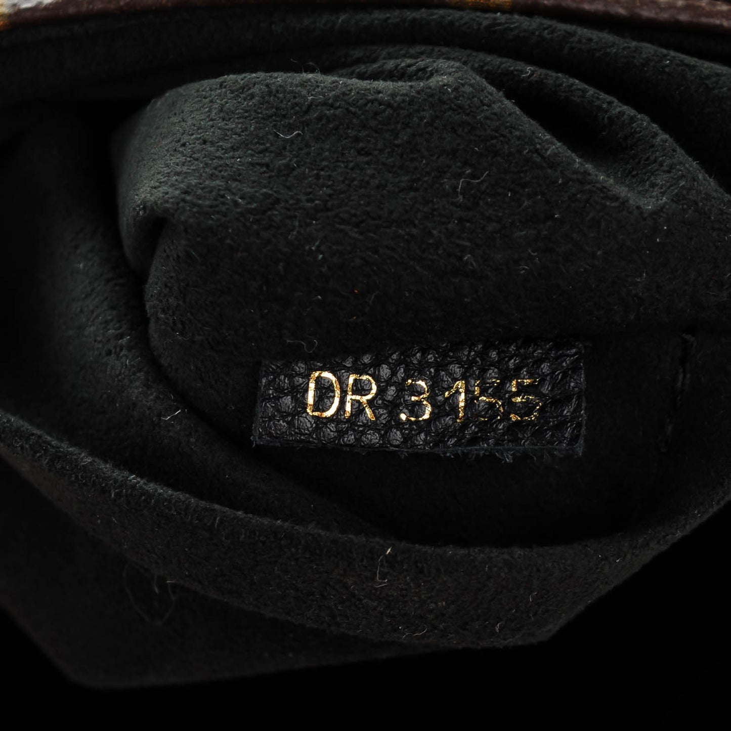 Monogram Gaia Black