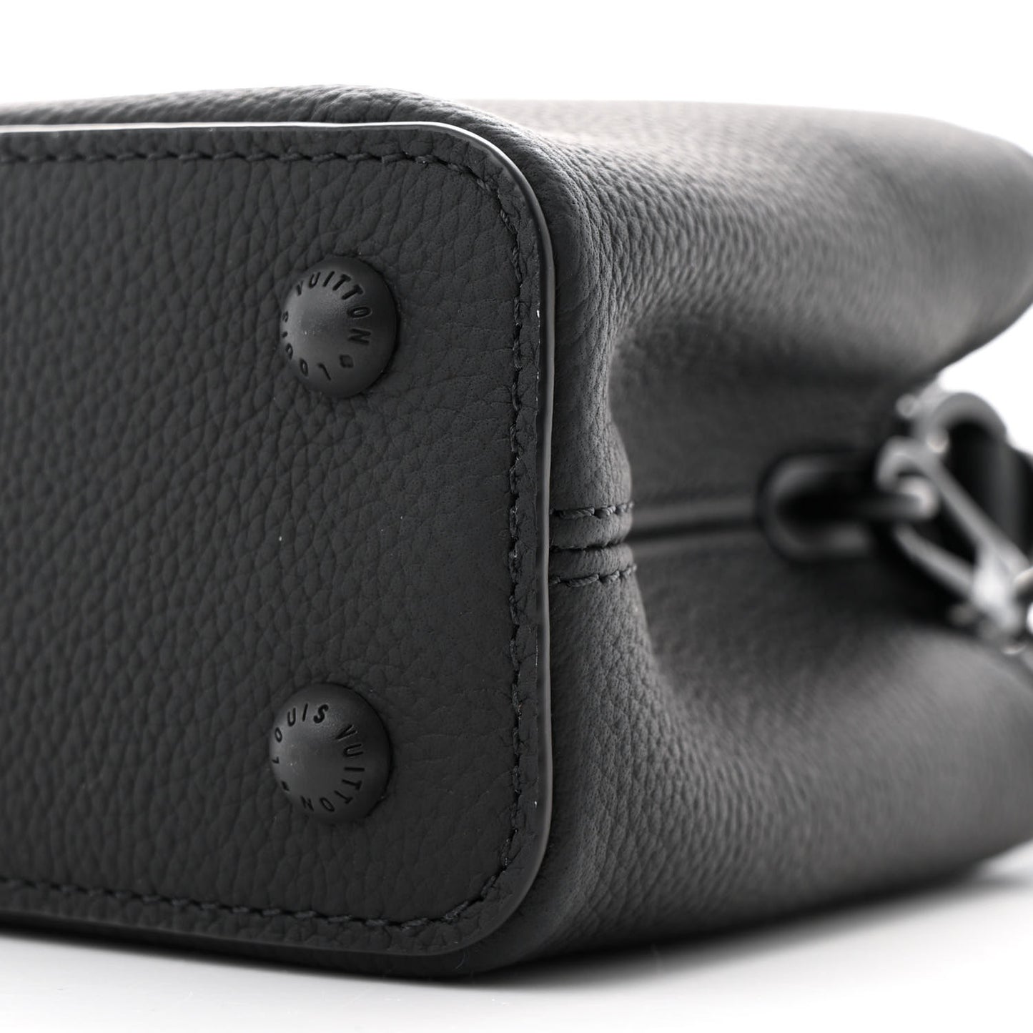 Matte Taurillon Capucines East West Mini All Black